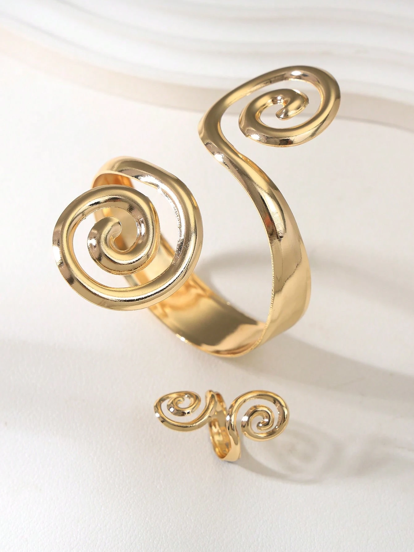 1 set Ensemble de bijoux bangle en or avec perle de ligne géométrique rétro chic et bague — vue 5
