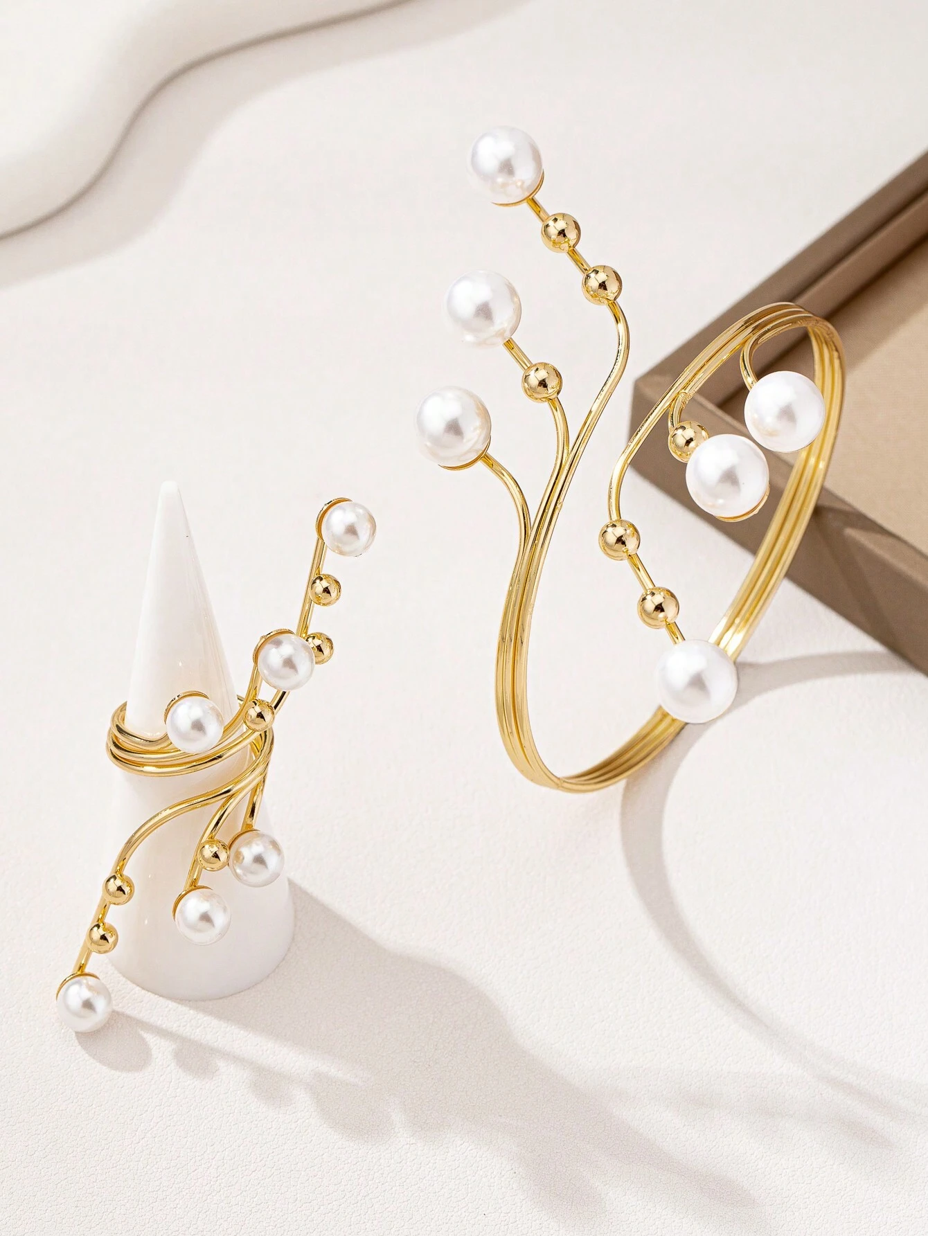1 set Ensemble de bijoux bangle en or avec perle de ligne géométrique rétro chic et bague — vue 11