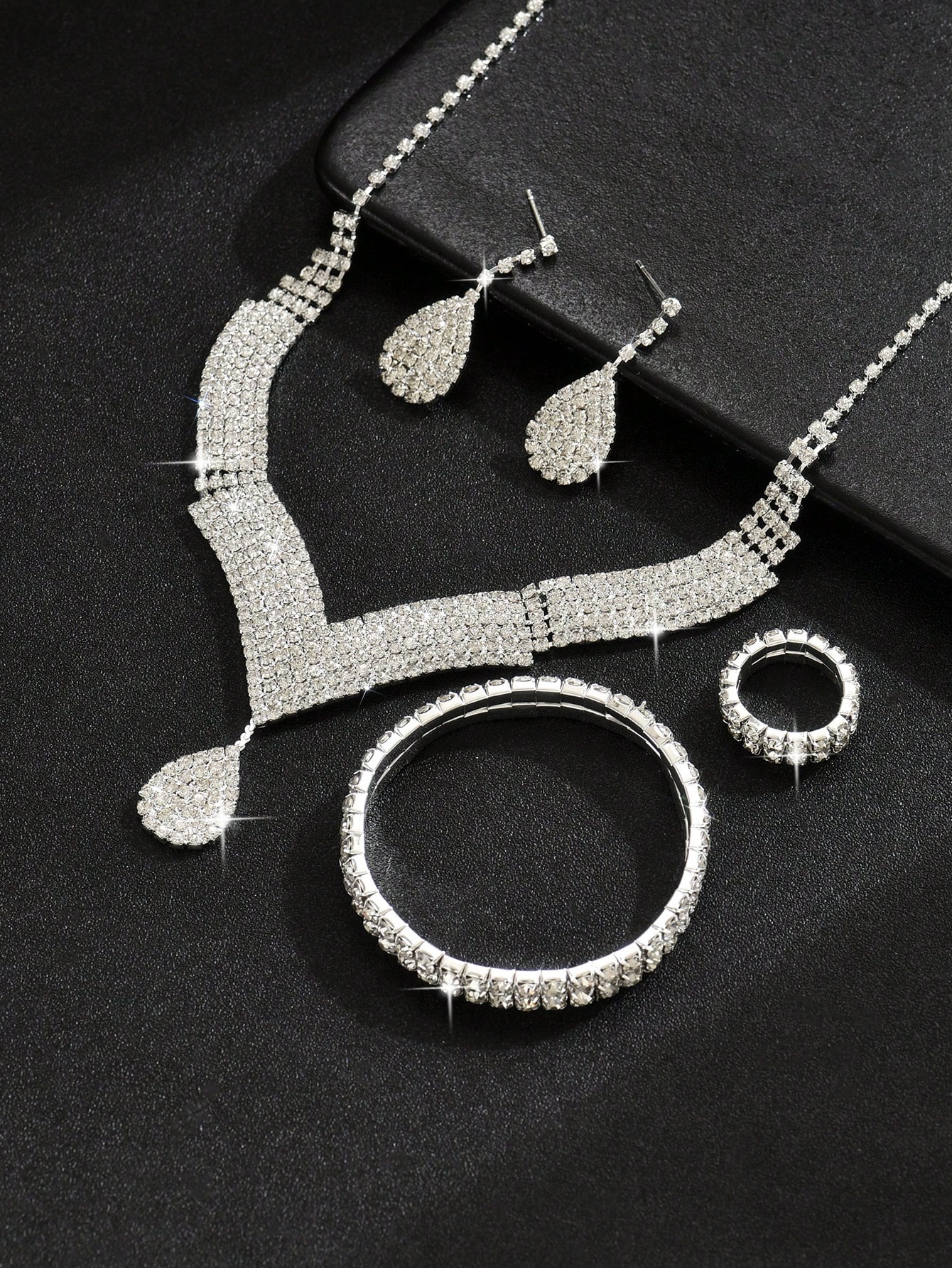 /set Ensemble de bijoux Collier, Boucles d'oreilles, Bracelet, Bague pour Femmes, — vue 10