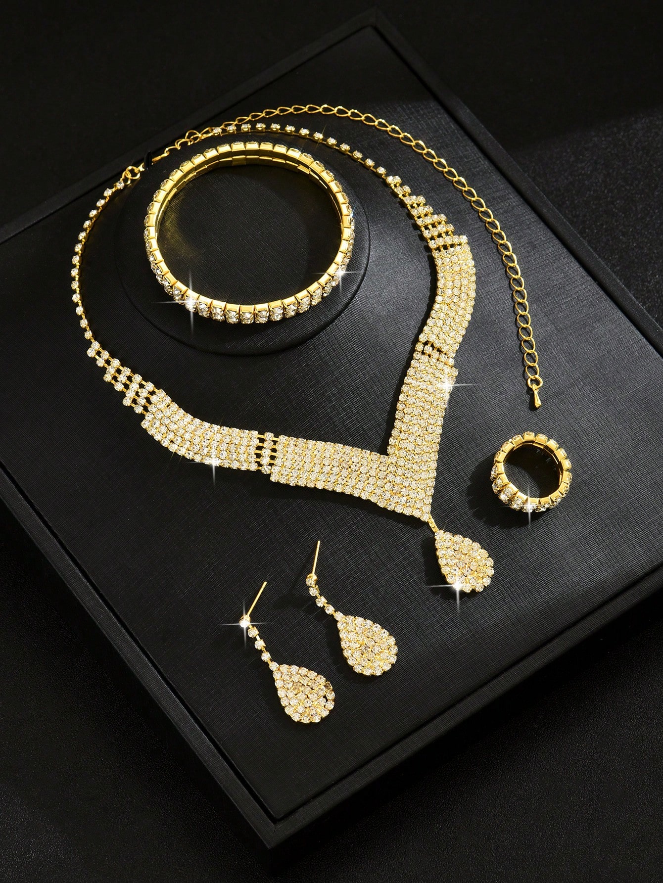 /set Ensemble de bijoux Collier, Boucles d'oreilles, Bracelet, Bague pour Femmes, — vue 9