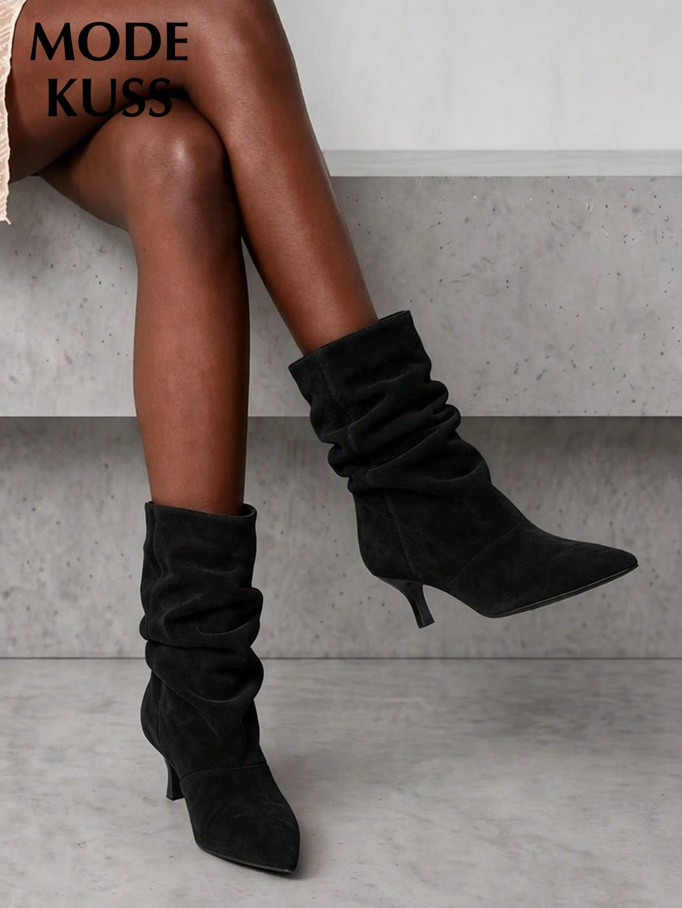 Nouvelles bottines à talons aiguilles pointus empilés et froncés, mode minimaliste — vue 2