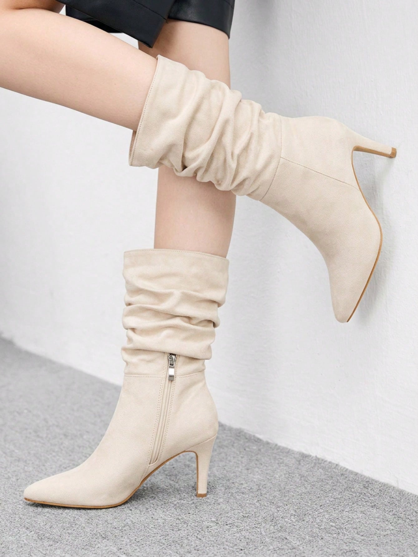 CUCCOO BIZCHIC Chaussures pour femmes à talons aiguilles pointus abricot, bottes courtes