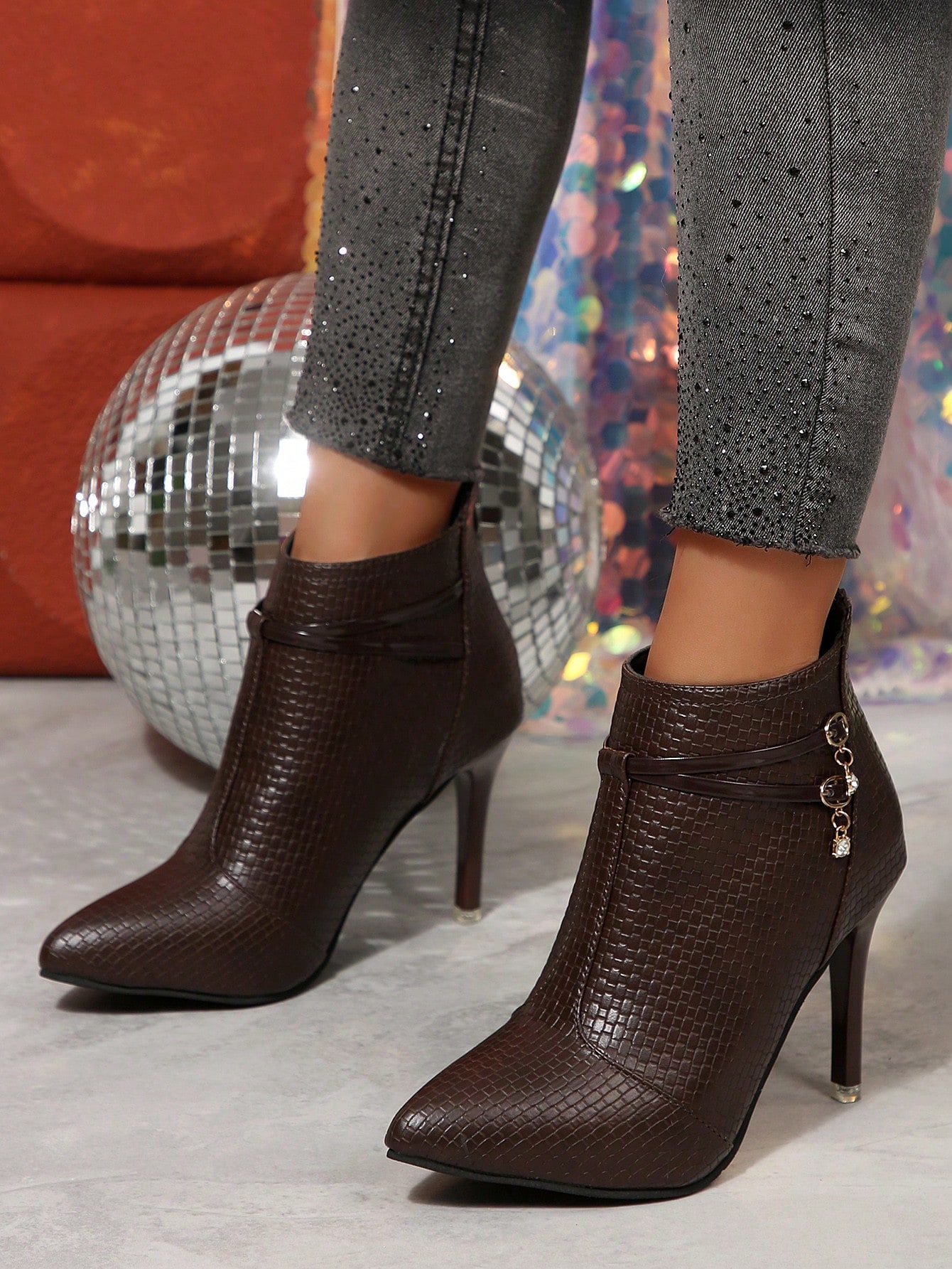 Bottes à talons hauts stilettos mode avec fermeture éclair à strass sur le côté, bottes — vue 3