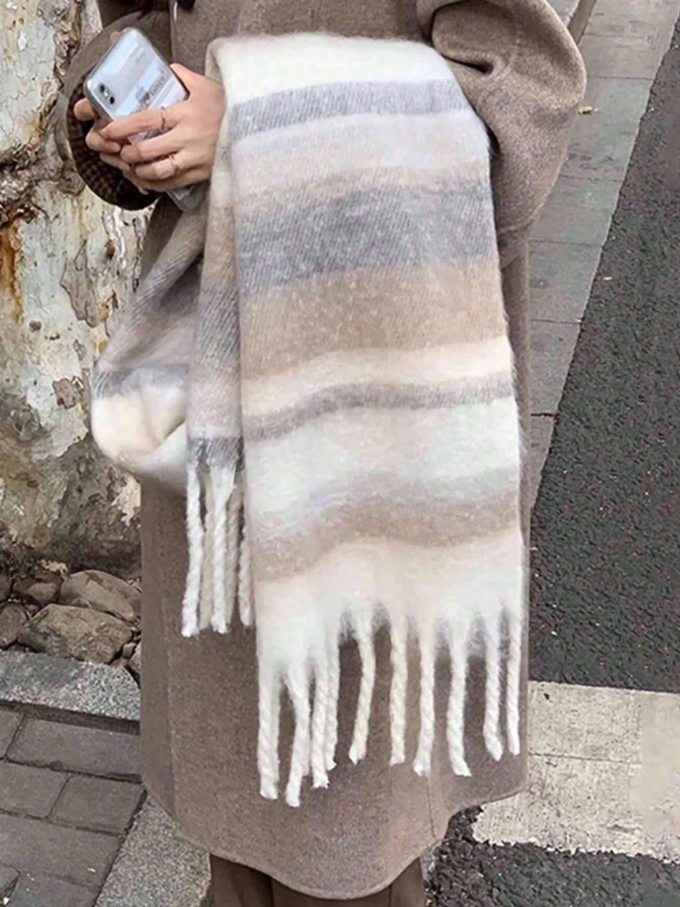 Petit foulard à carreaux, doux et chaud pour l'automne/l'hiver. Écharpes d'hiver pour — vue 8