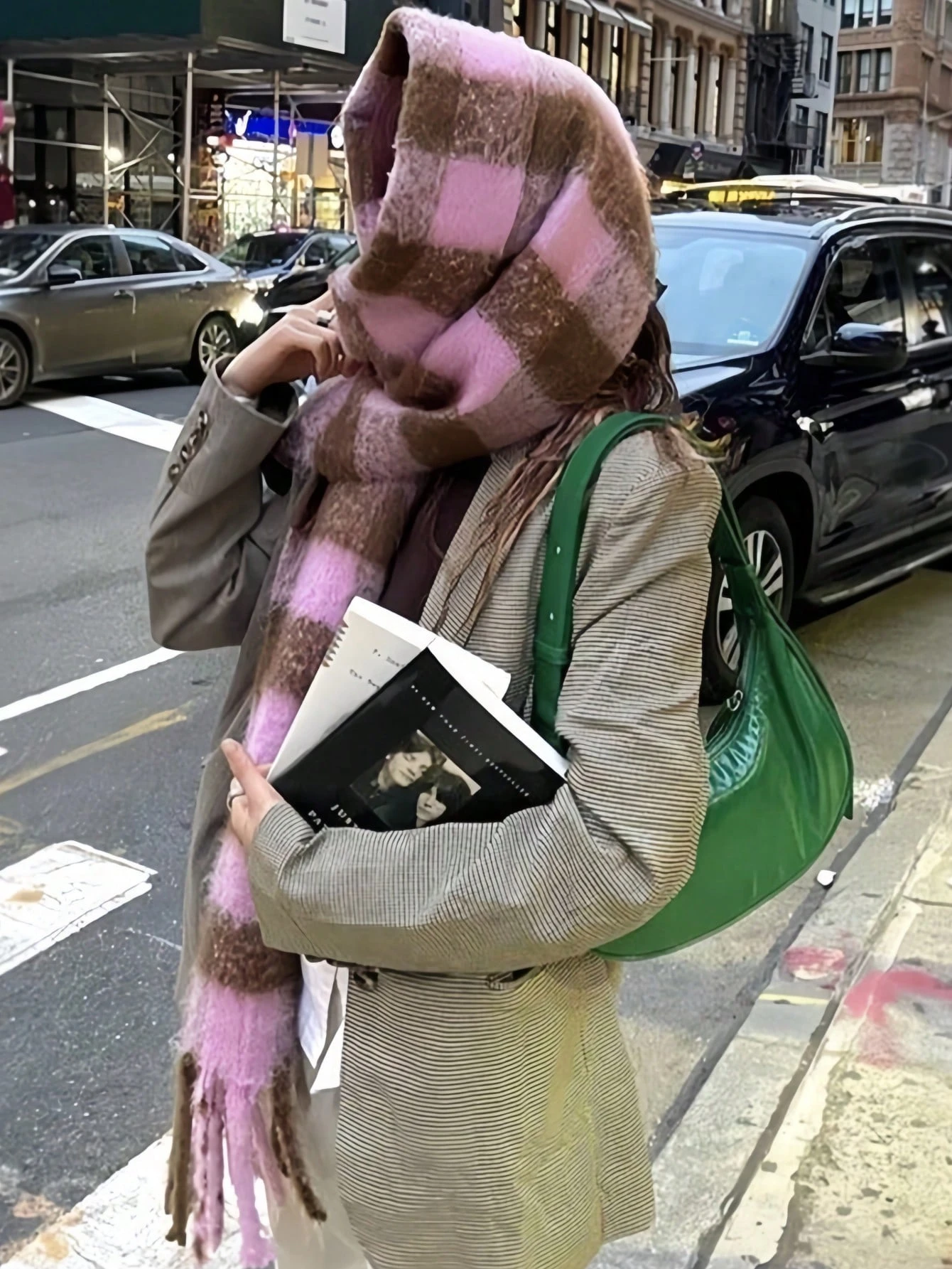 Petit foulard à carreaux, doux et chaud pour l'automne/l'hiver. Écharpes d'hiver pour — vue 12
