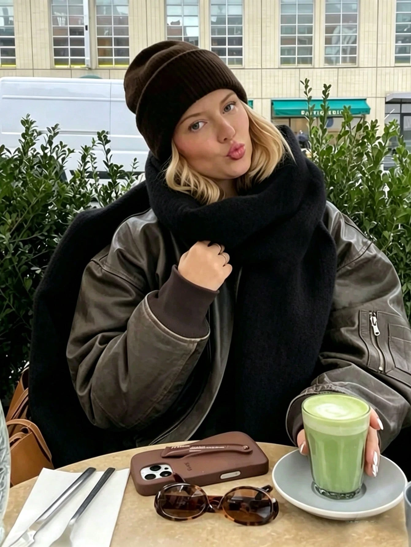 Écharpe tricotée élégante avec franges pour femmes - Confortable, coupe-vent, chaude, — vue 7