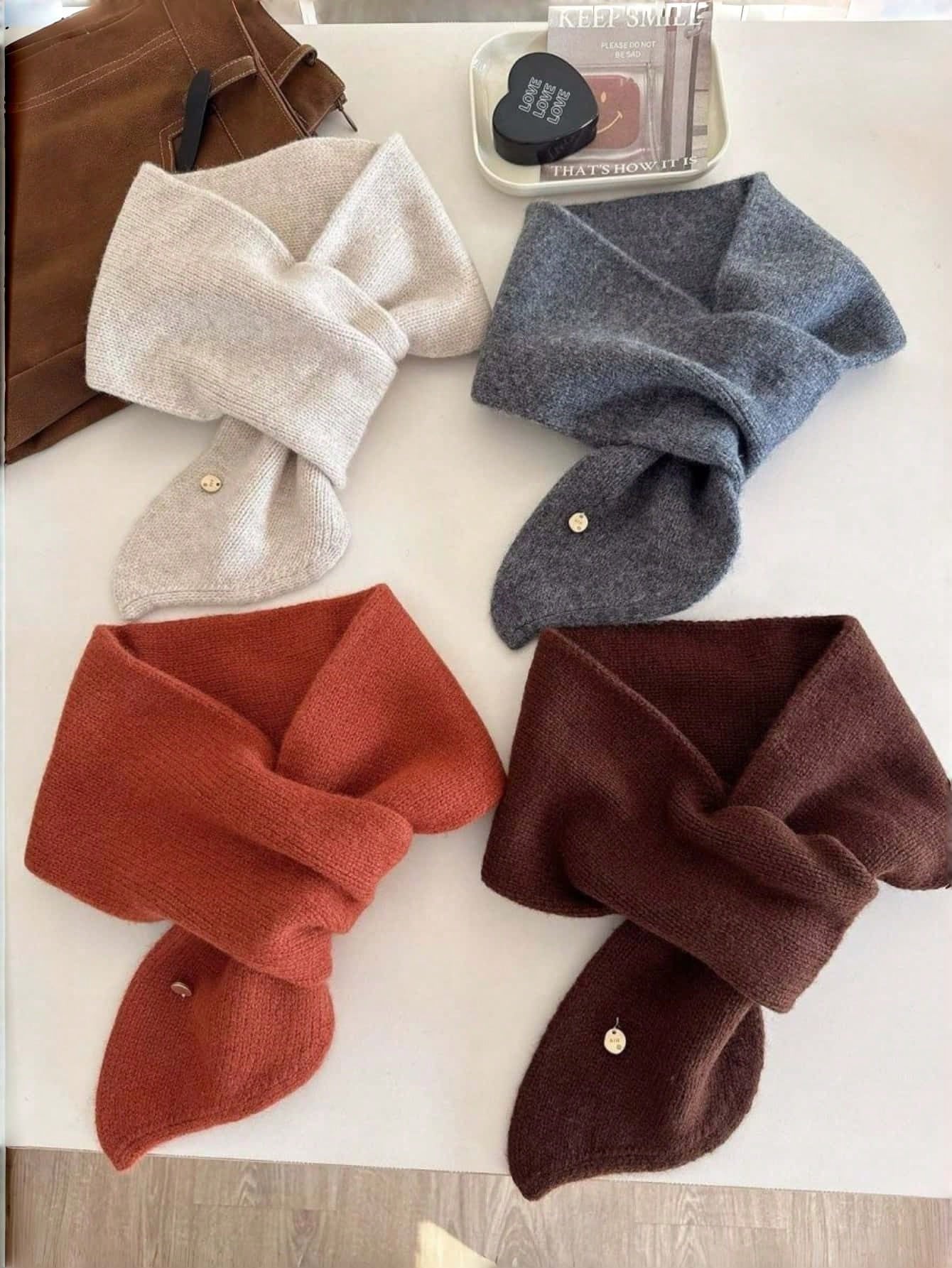 Écharpe en polyester de couleur unie, petite écharpe croisée automne/hiver, tour de cou — vue 3