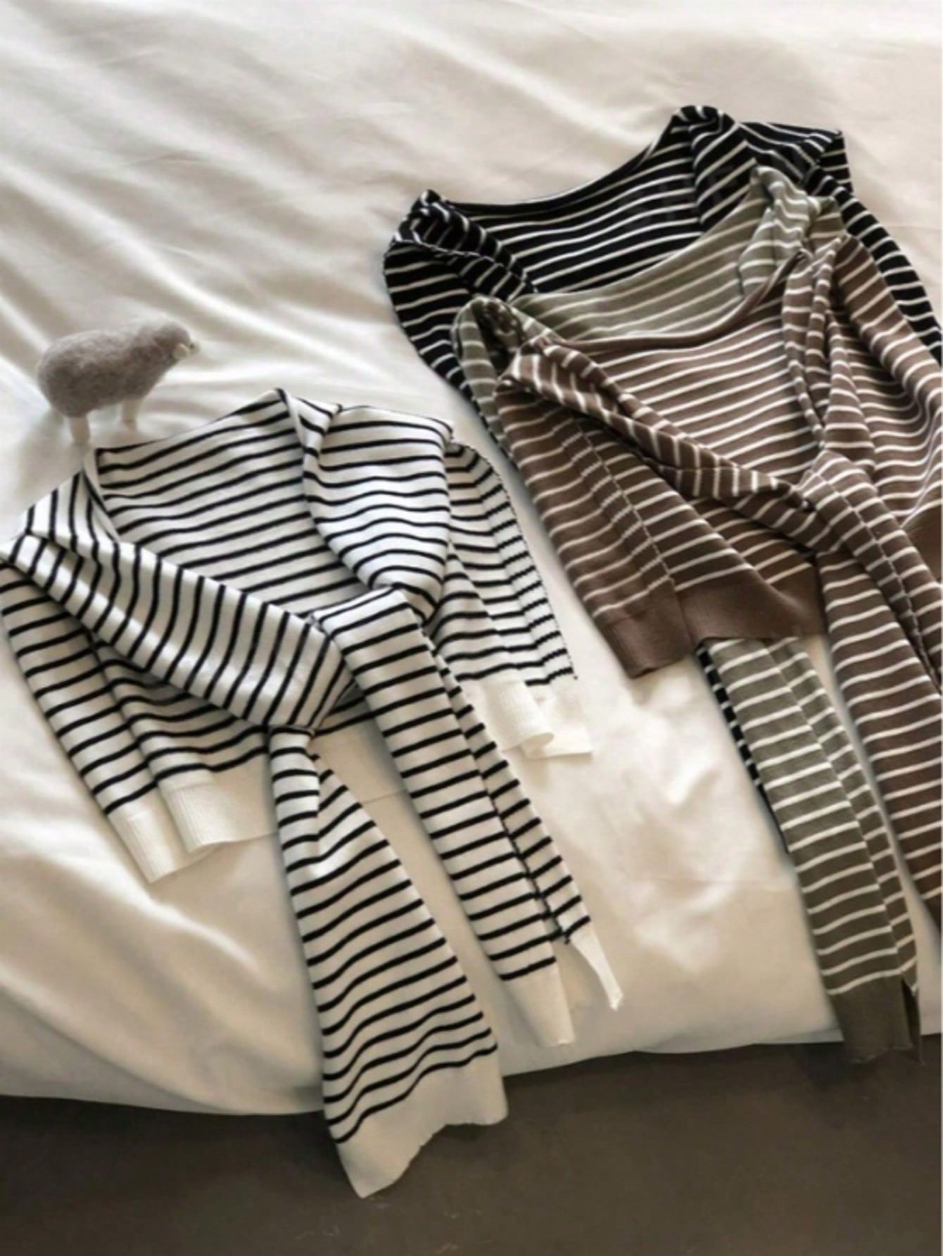 Cardigan tricoté rayé pour femme avec petit châle de couleur contrastante, protection — vue 3