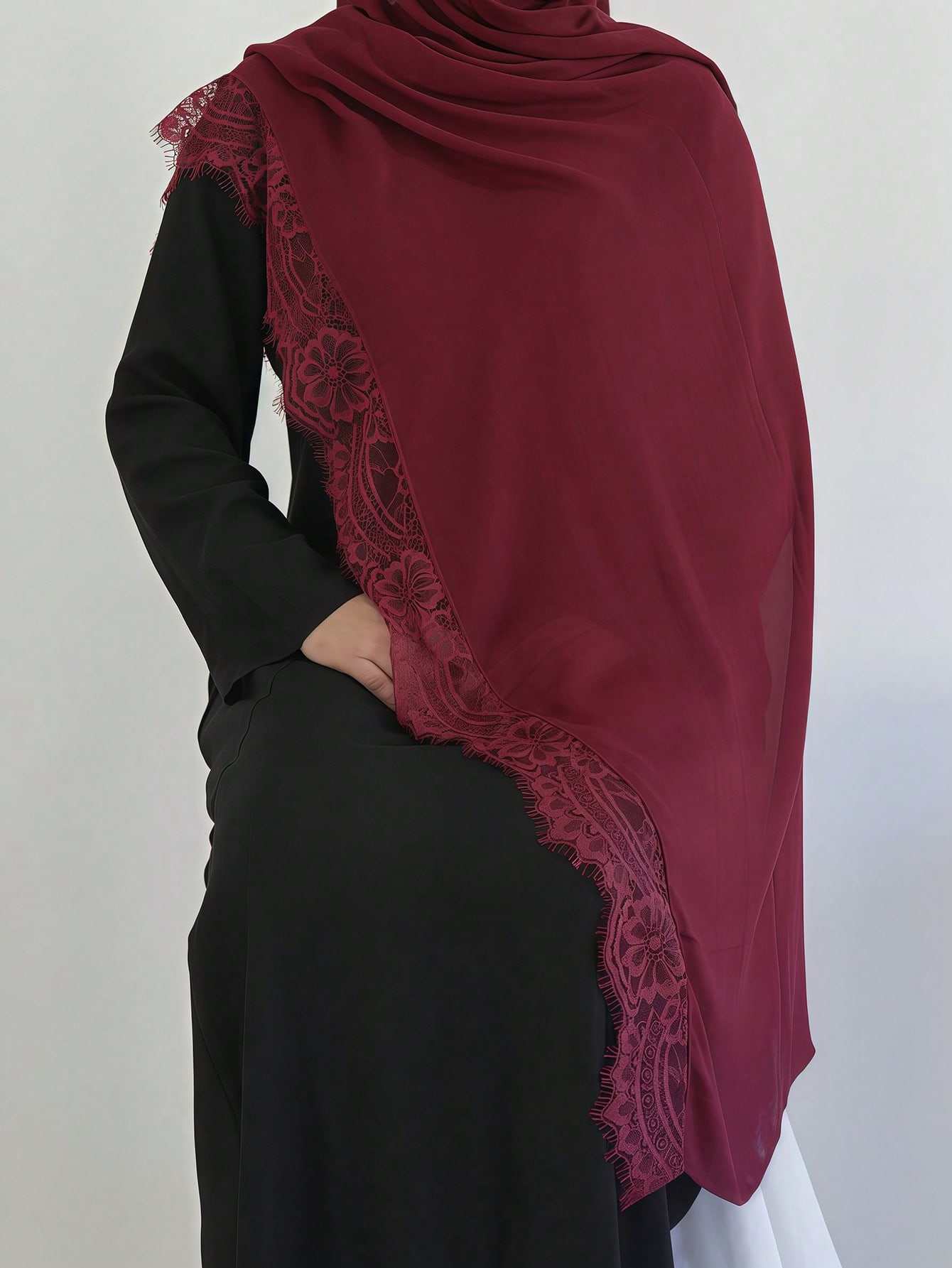 Foulard rectangulaire large élégant en modal léger avec bordure en dentelle pour femmes, — vue 4