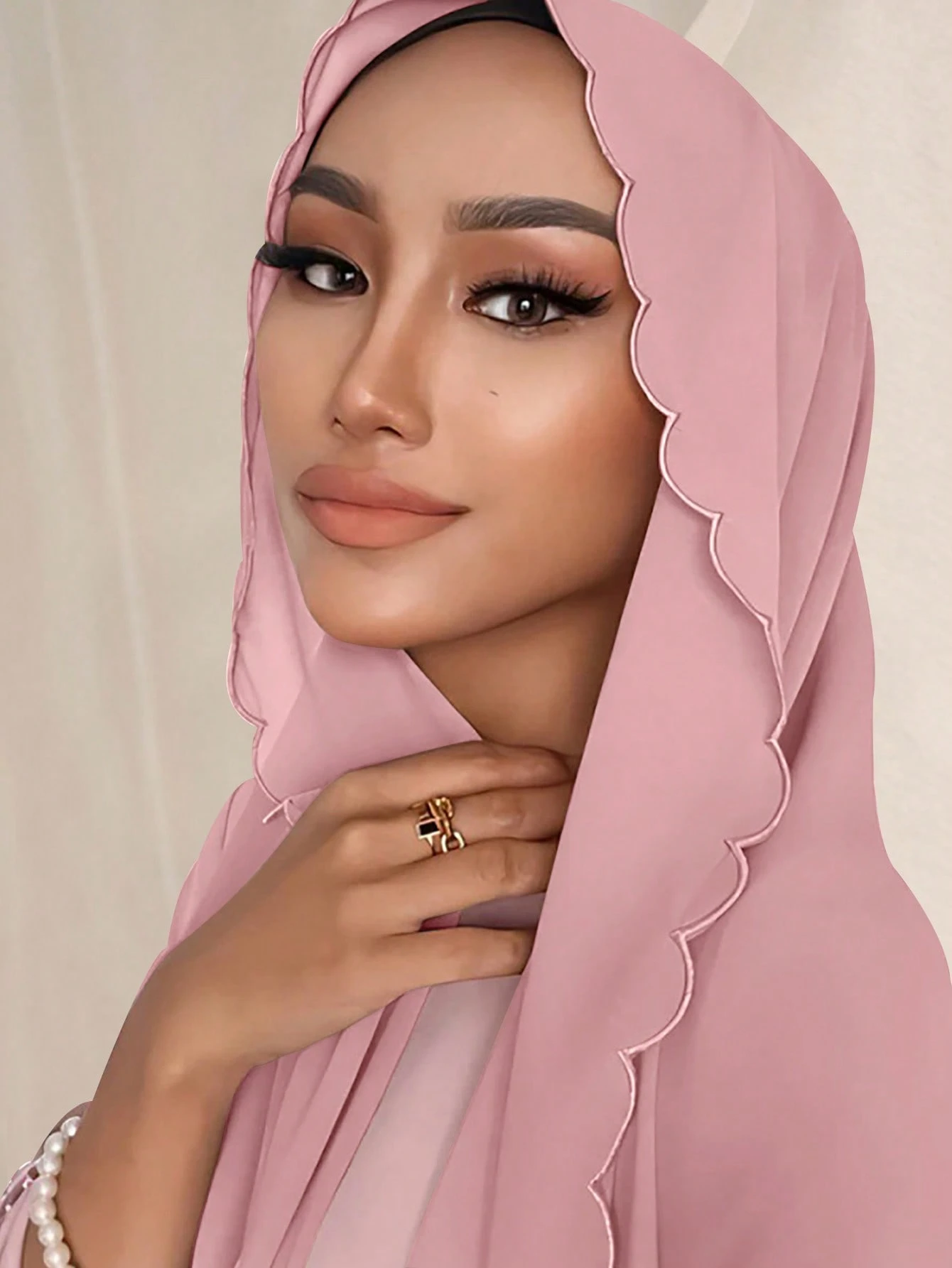 Foulard de tête pour femme 180*70CM couleur unie avec bordure en dentelle élégant en — vue 4