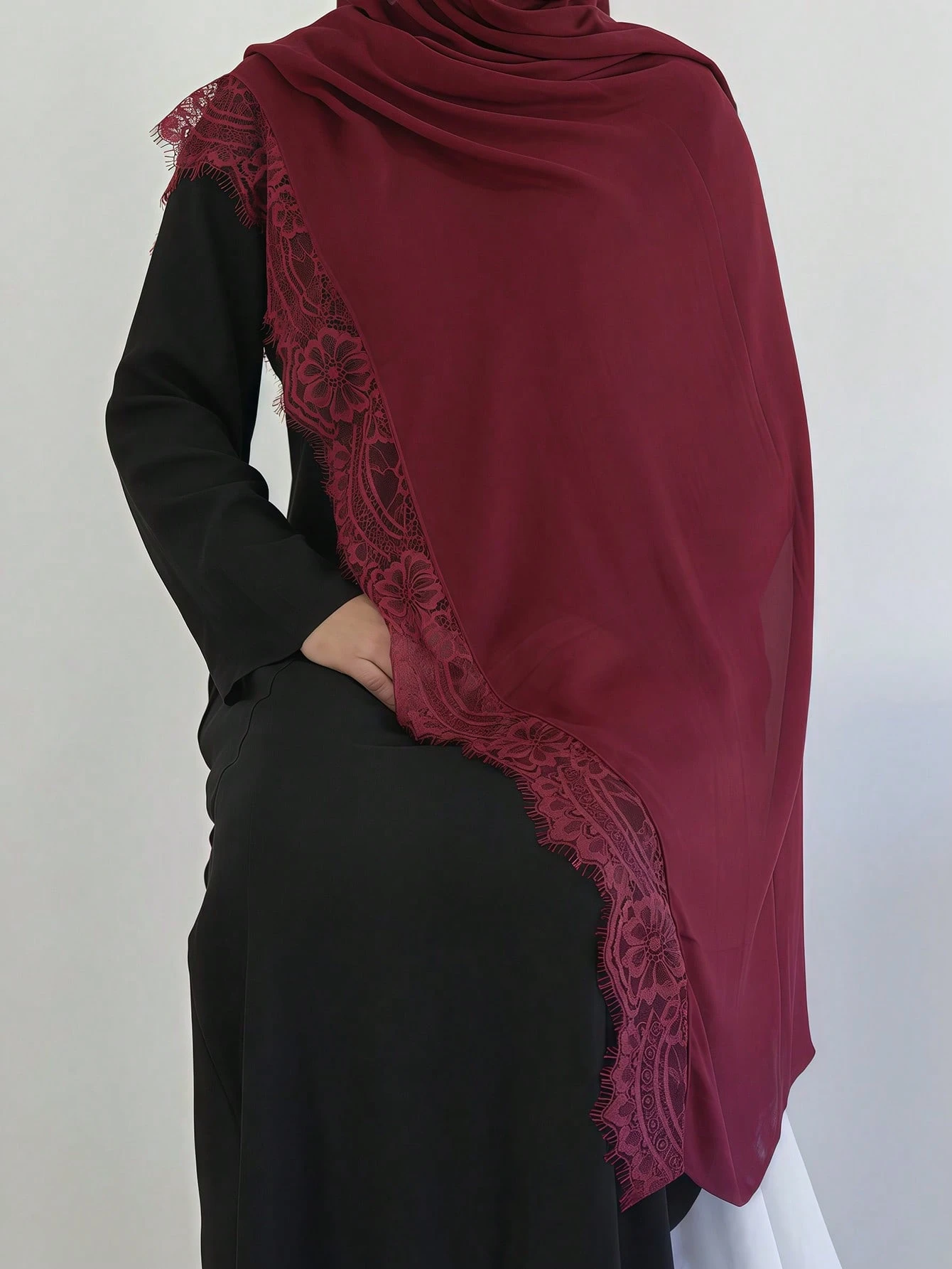 Foulard rectangulaire large élégant en modal léger avec bordure en dentelle pour femmes,