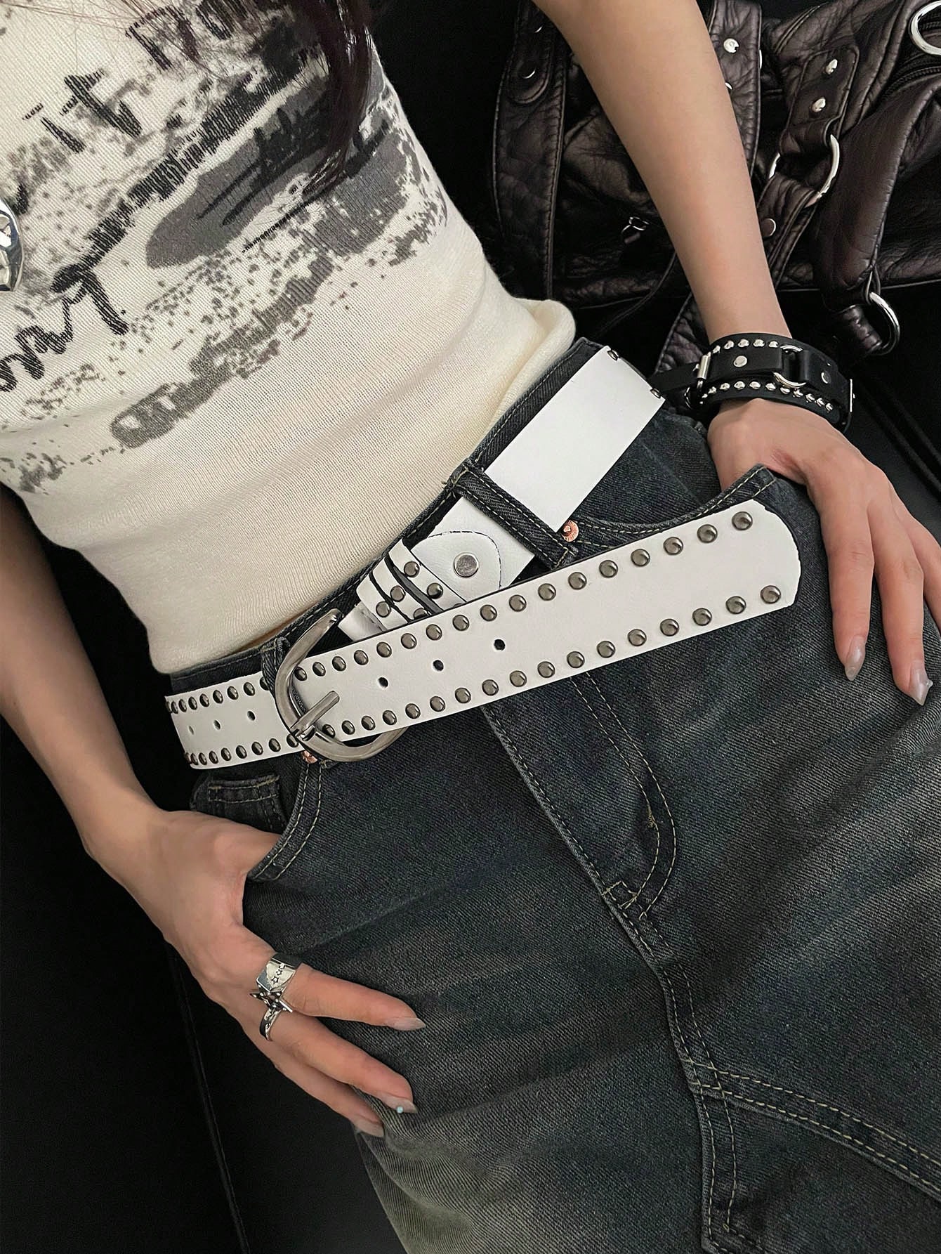 Ceinture en PU jaune pour femmes, style punk avec double rangée de rivets décoratifs, — vue 4