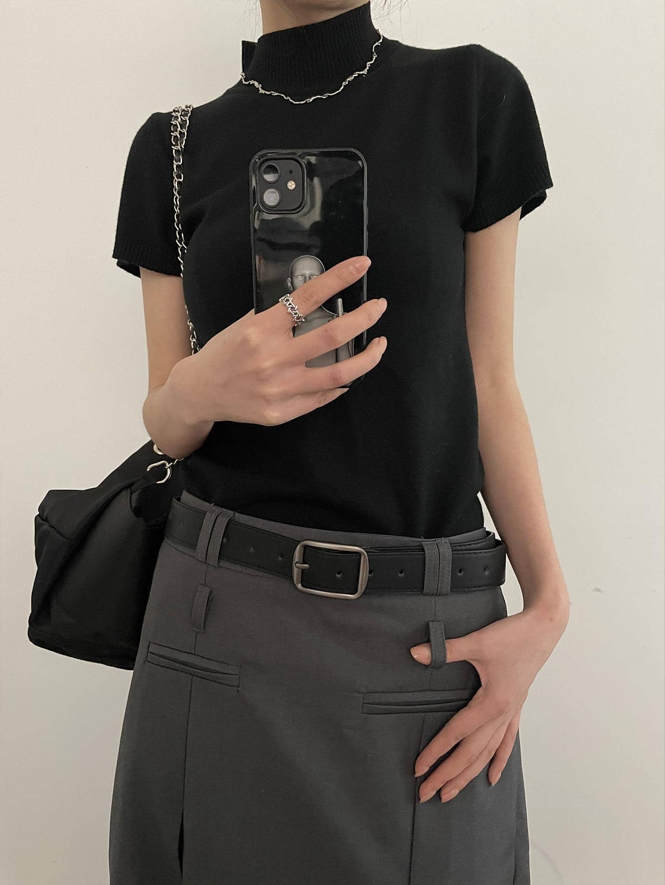 Ceinture en PU de couleur café avec boucle argentée et détails de couture. Bohème, — vue 2