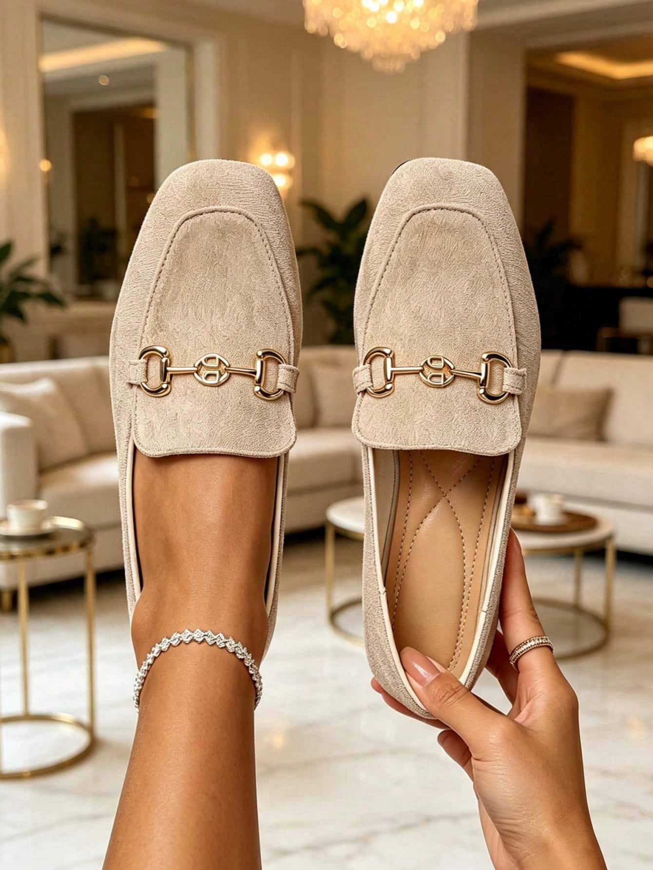 Chaussures plates décontractées polyvalentes pour le trajet avec décoration métallique