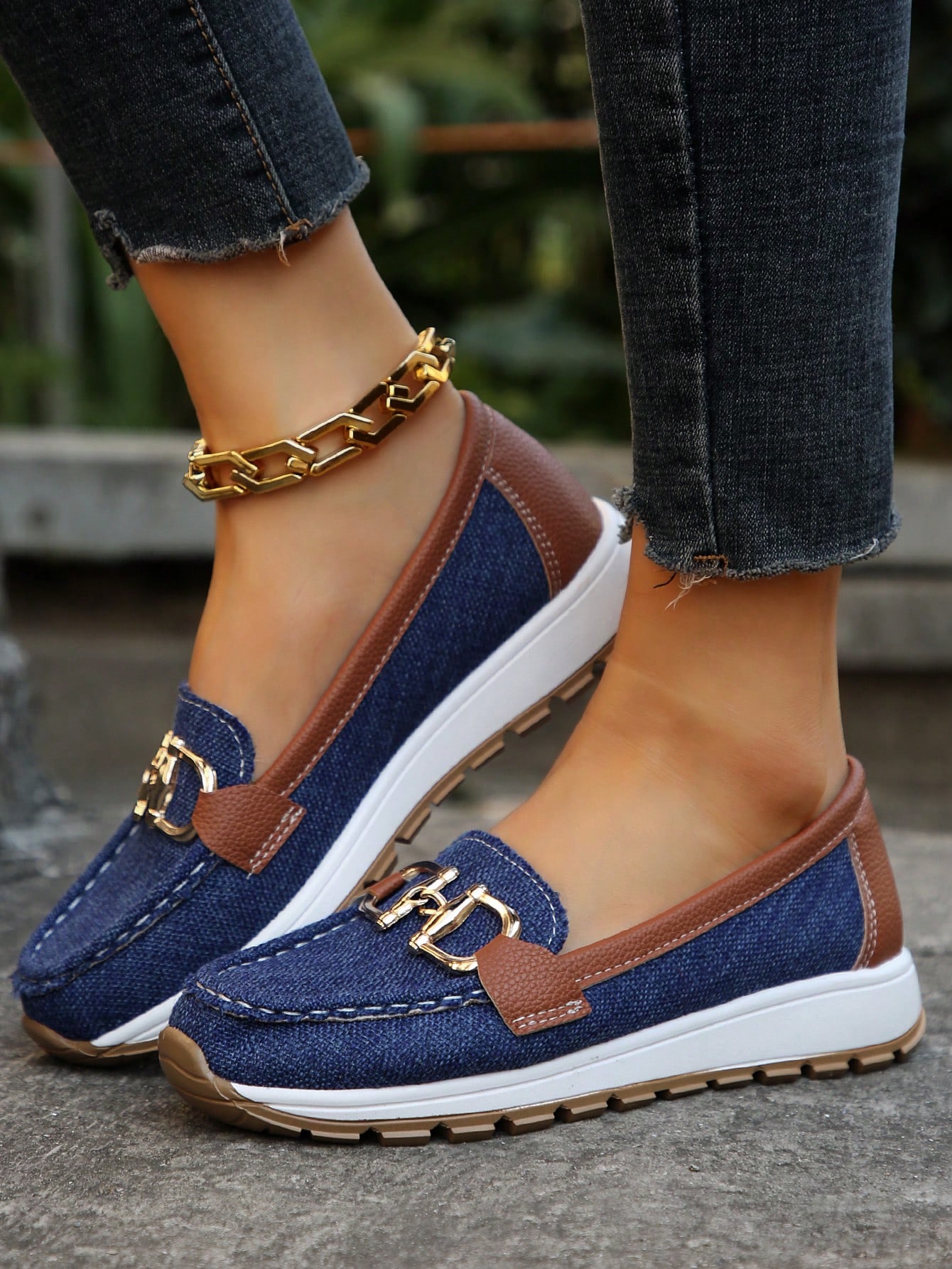 Chaussures d'été ajourées nouveau style pour femmes d'âge moyen, chaussures de maman, — vue 7