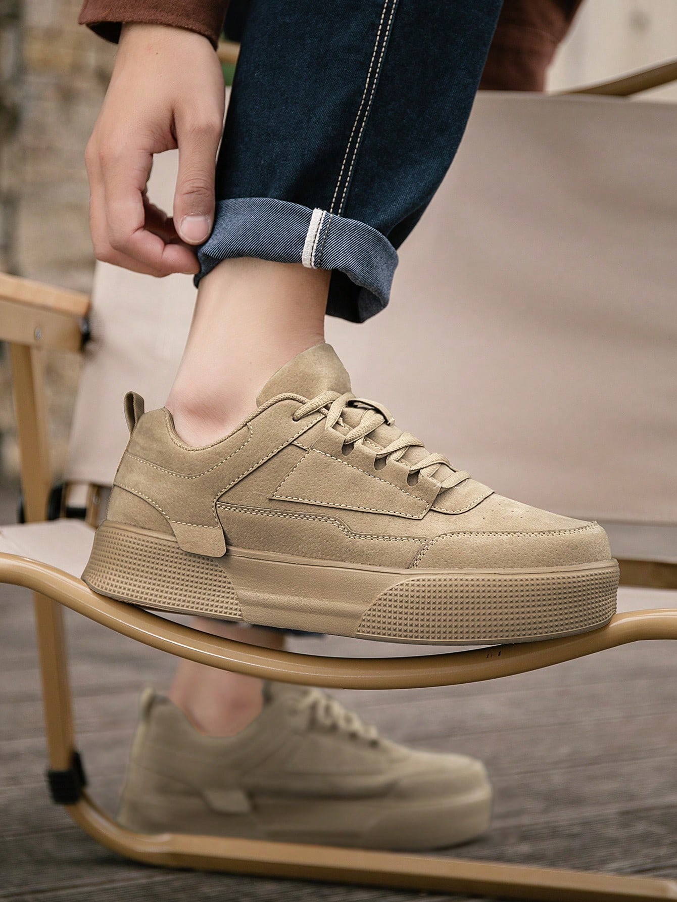 (La taille est petite) Nouvelles chaussures pour hommes, chaussures de skate grises à — vue 6