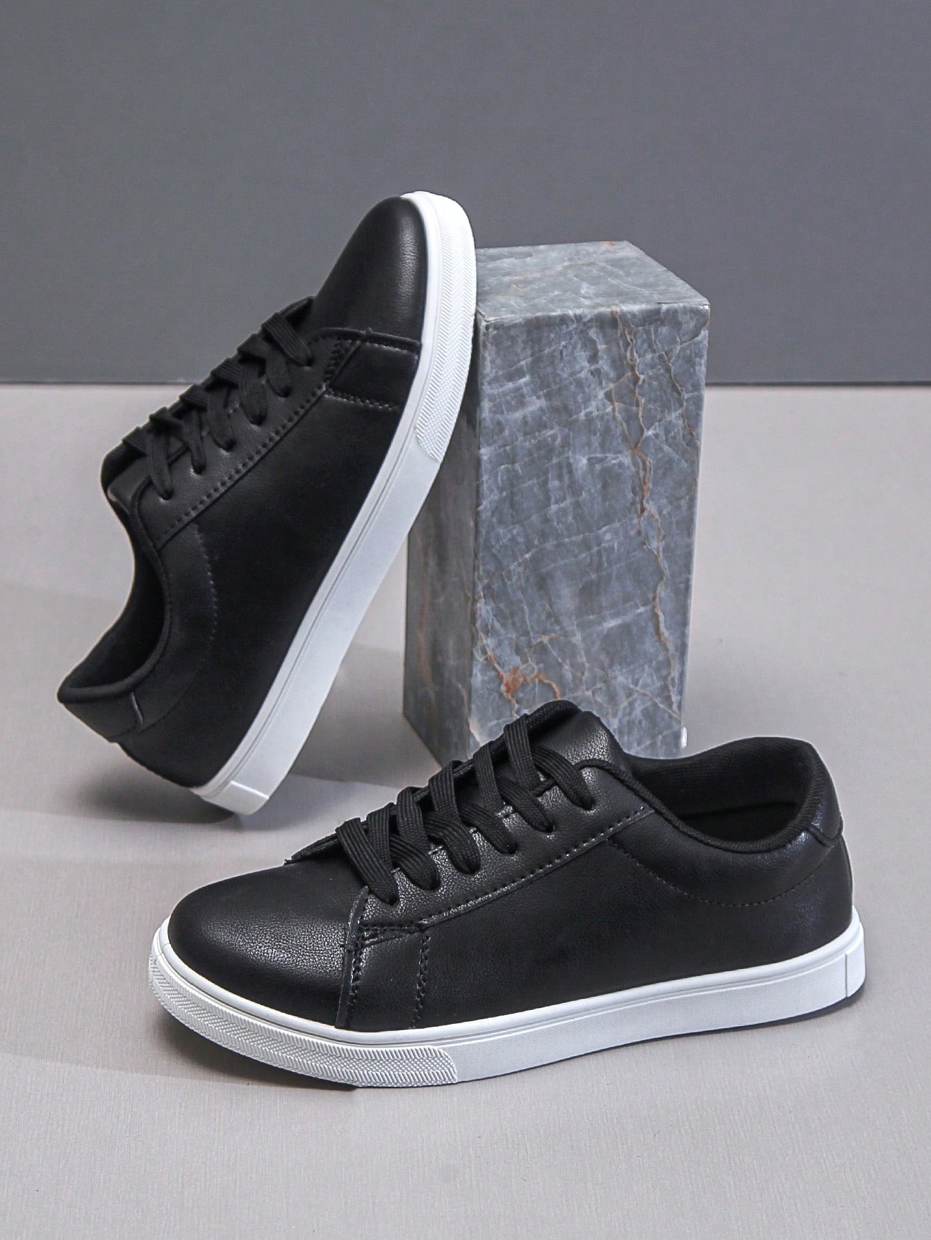 Chaussures de sport décontractées pour hommes, anti-dérapantes, baskets d'étudiant. — vue 9