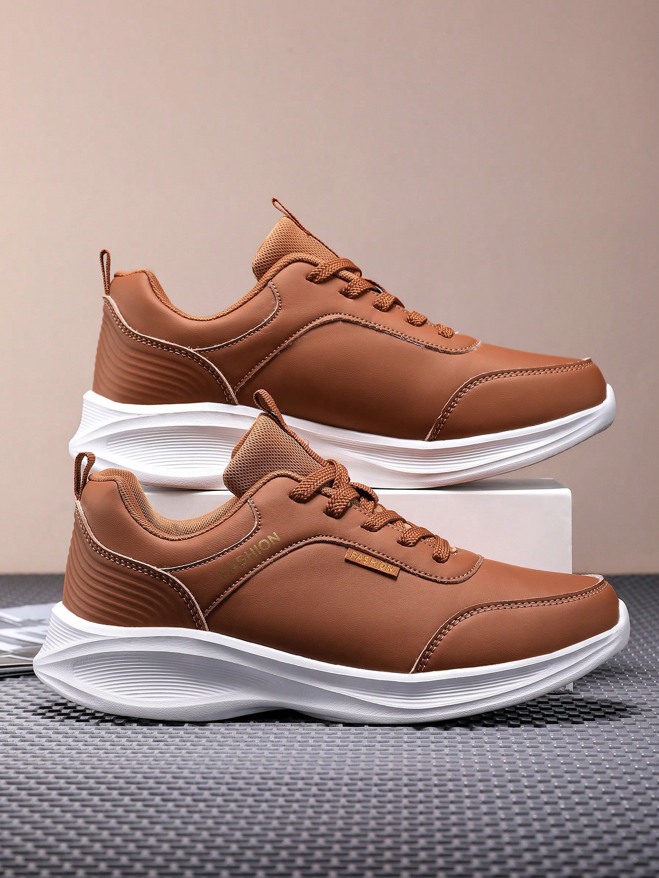 Chaussures de sport décontractées blanches pour hommes, baskets confortables à lacets — vue 3