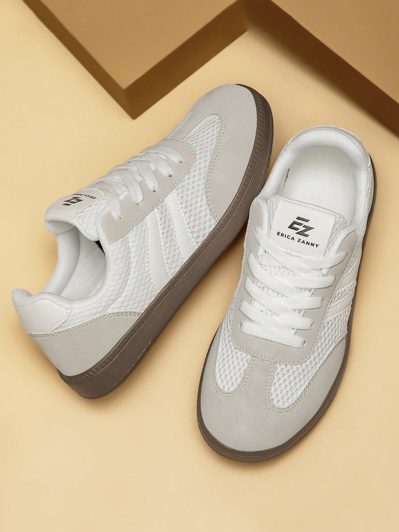 Chaussures de sport décontractées blanches pour hommes, baskets confortables à lacets