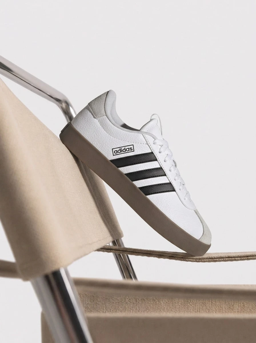 Baskets Adidas VL Court homme à lacets, semelle antidérapante, style héritage — vue 3