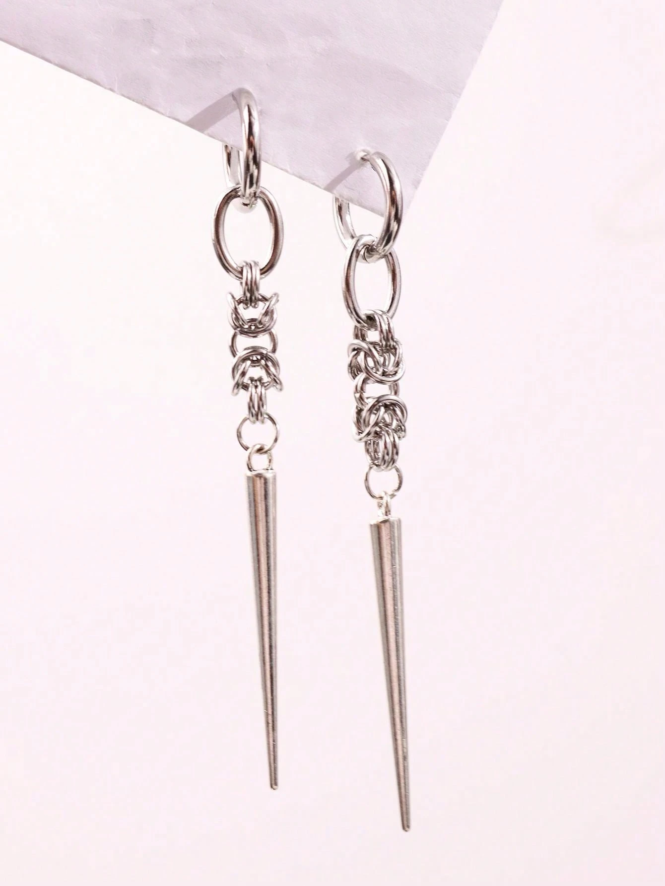 1 paire de boucles d'oreilles en alliage conique et piquante, style punk gothique hip-hop — vue 5