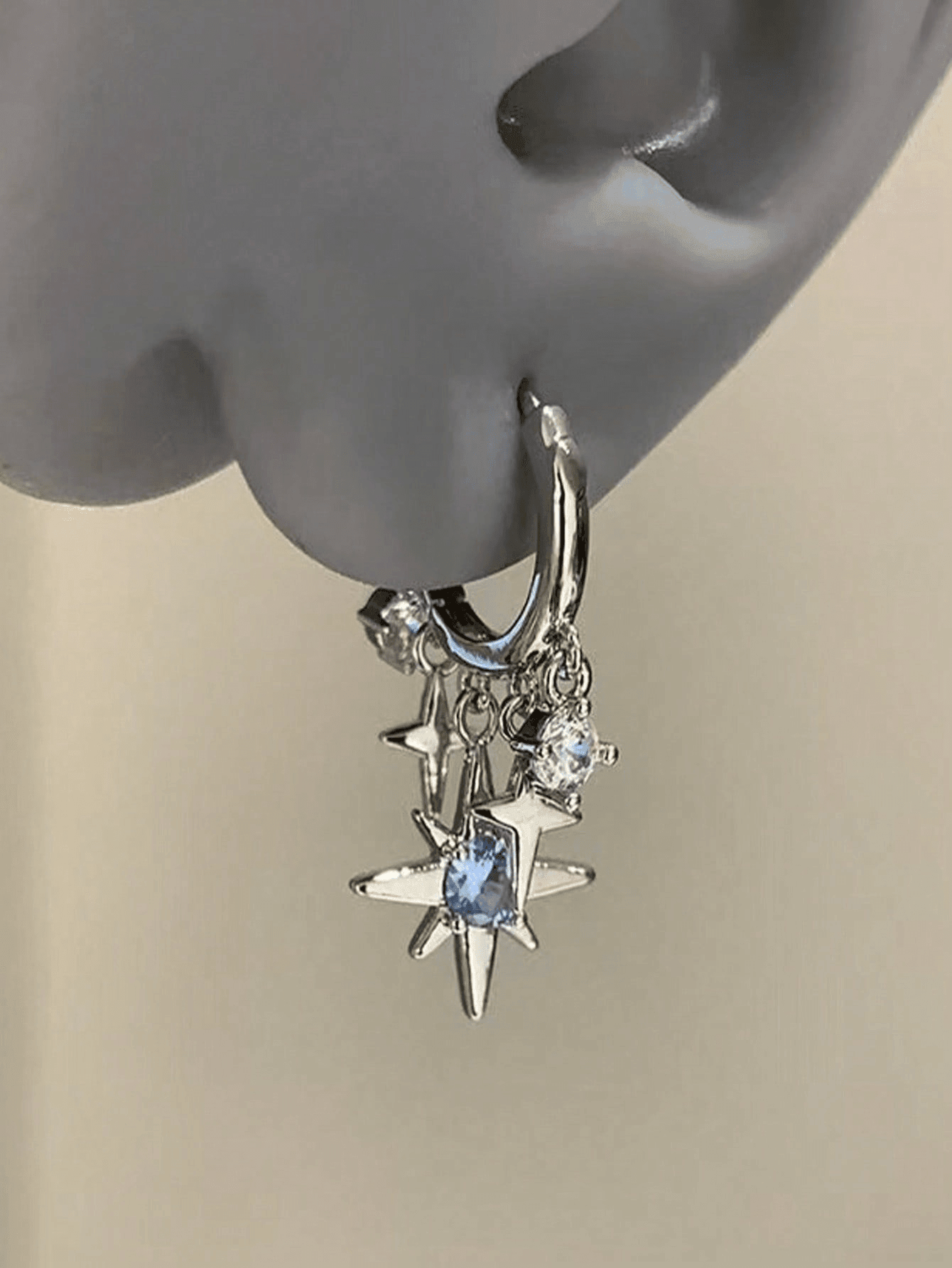 1 paire de boucles d'oreilles élégantes et à la mode en forme d'étoile à quatre branches, — vue 5