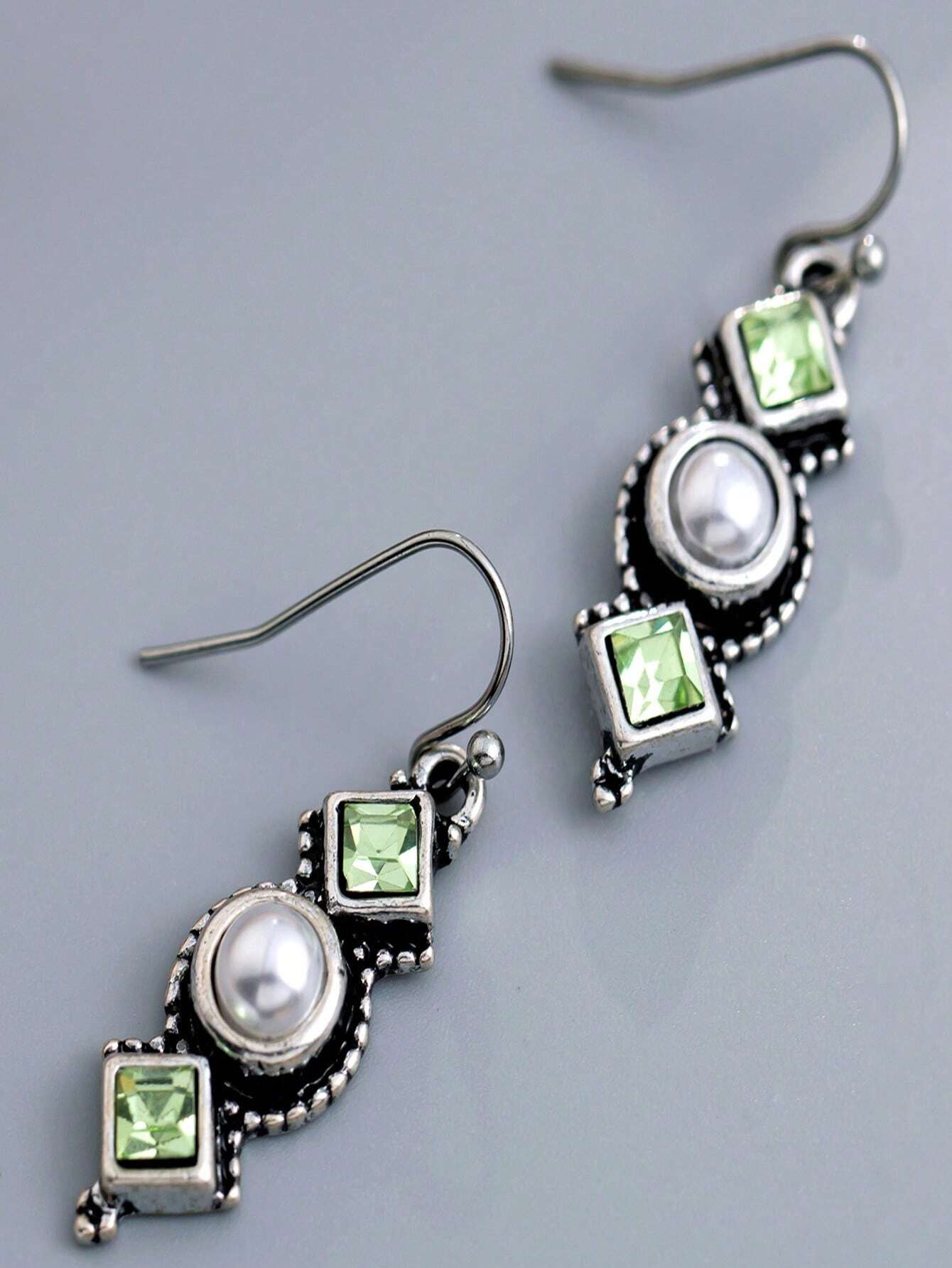 1 paire de boucles d'oreilles pendantes géométriques asymétriques vintage avec faux — vue 5