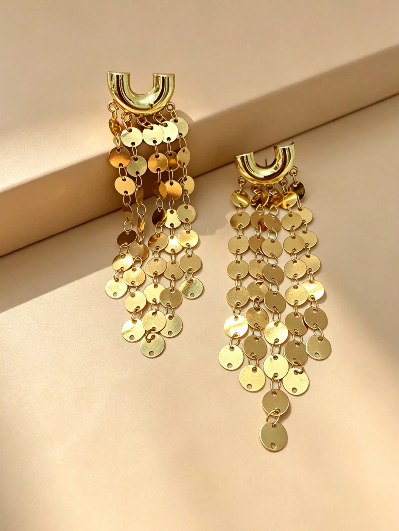 1 paire de boucles d'oreilles pendantes en forme de cœur avec longues franges, style — vue 2