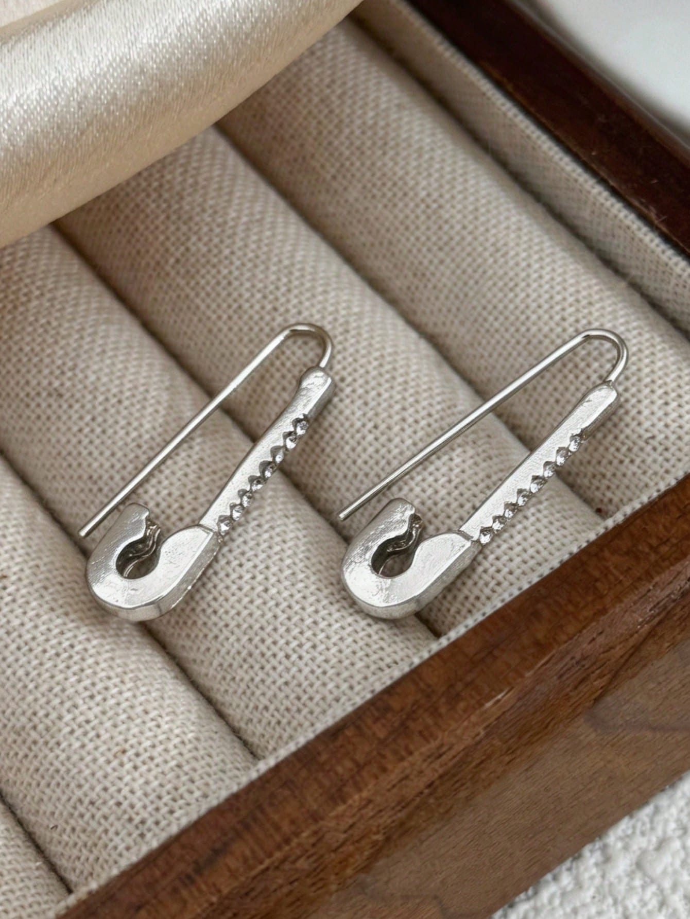1 paire de boucles d'oreilles clous en forme de trombone, design minimaliste exquis de — vue 4
