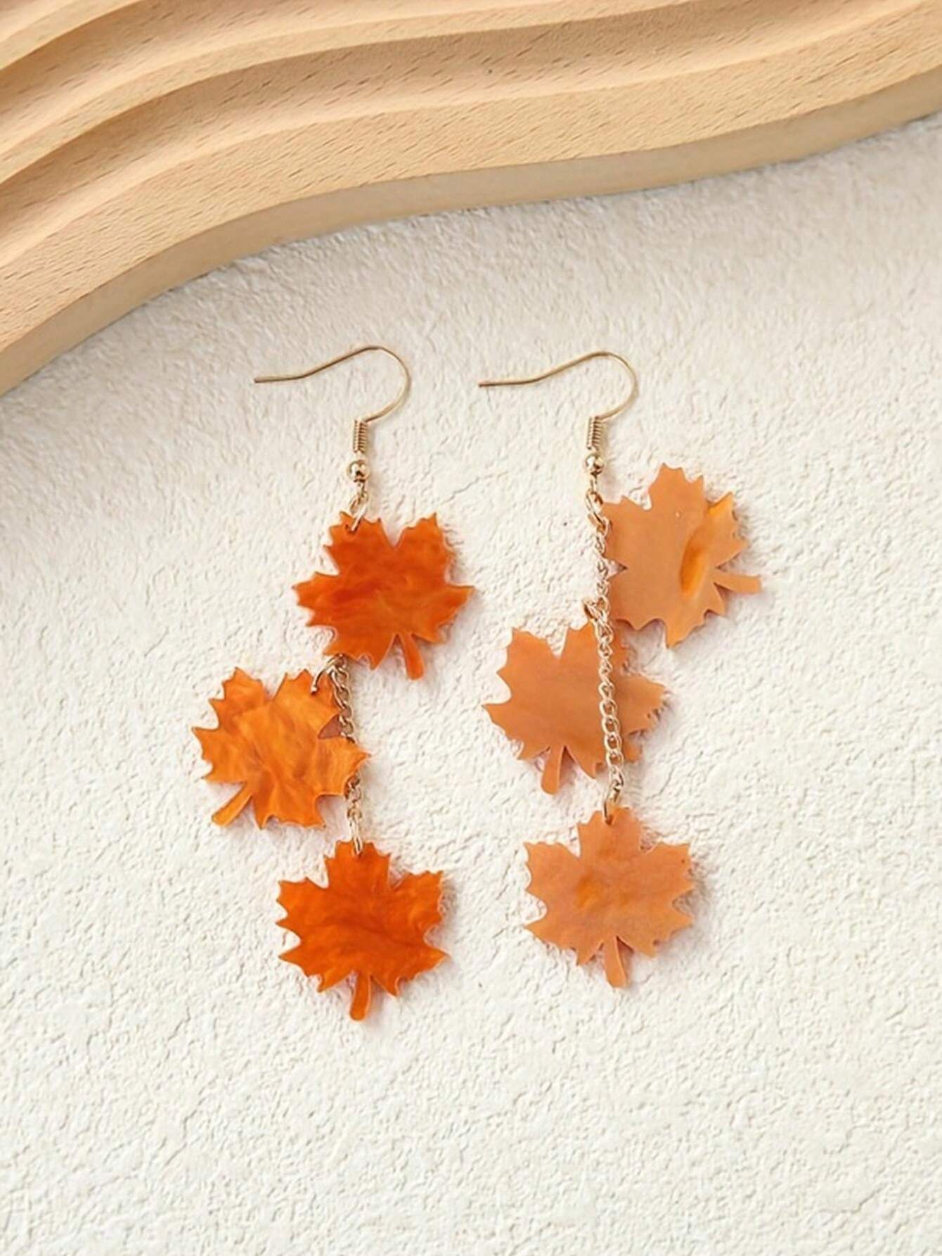 1 paire Boucles d'oreilles acryliques style automne en forme de feuille d'érable longue, — vue 2
