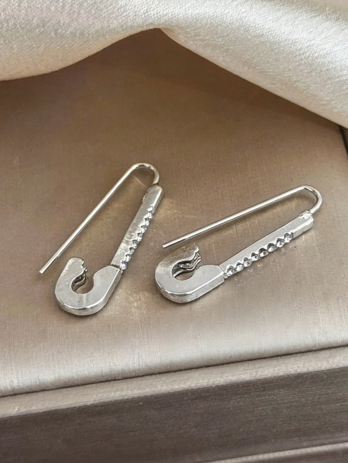 1 paire de boucles d'oreilles clous en forme de trombone, design minimaliste exquis de — vue 5