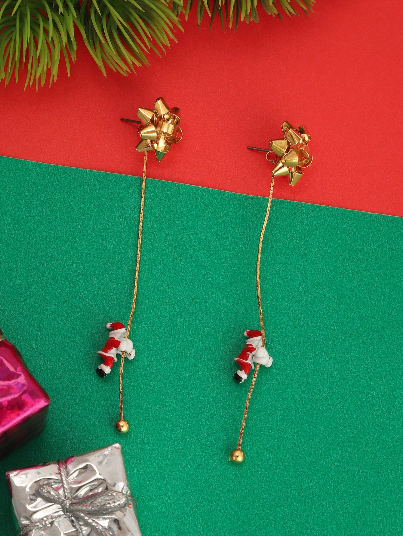 1 paire de boucles d'oreilles pendantes avec fleur de Noël et Père Noël à gland, cadeau — vue 3