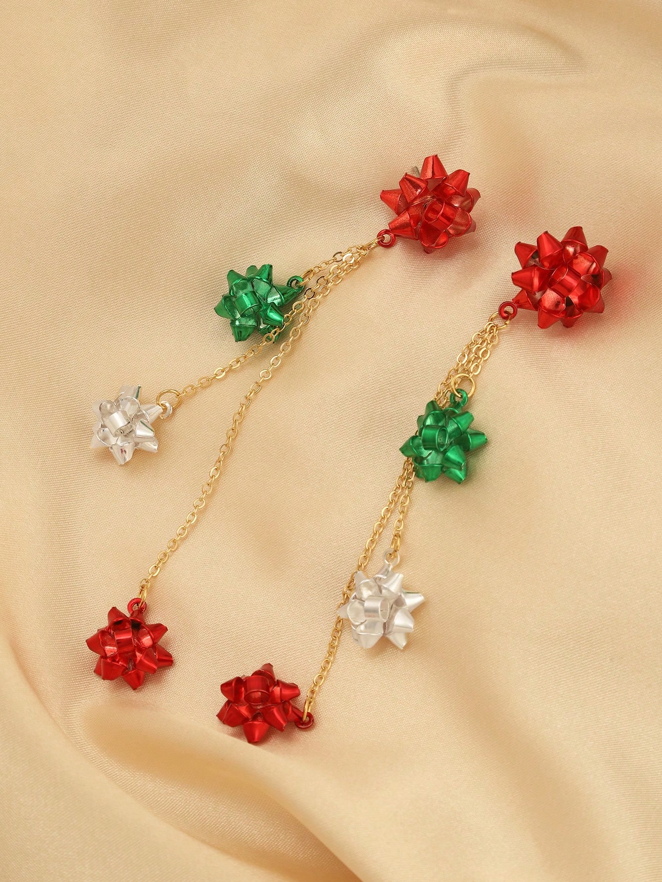 1 paire de boucles d'oreilles pendantes avec fleur de Noël et Père Noël à gland, cadeau — vue 11