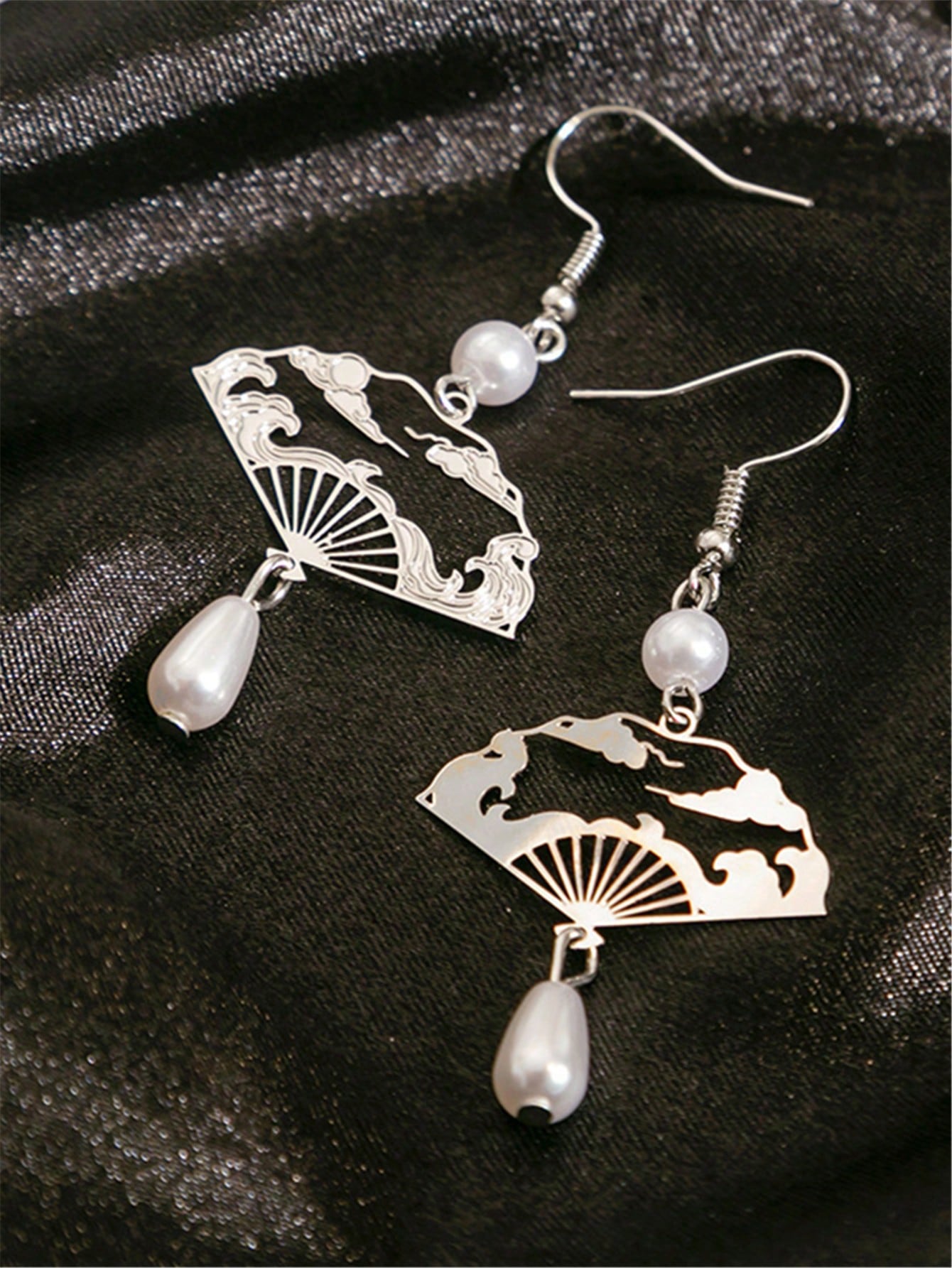 1 paire de boucles d'oreilles en forme d'éventail, argent chinois avec perle, design — vue 9