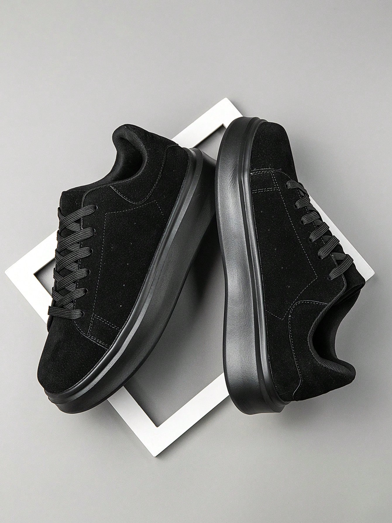 Baskets décontractées pour hommes de couleur unie, style minimaliste mode, lacets, — vue 6