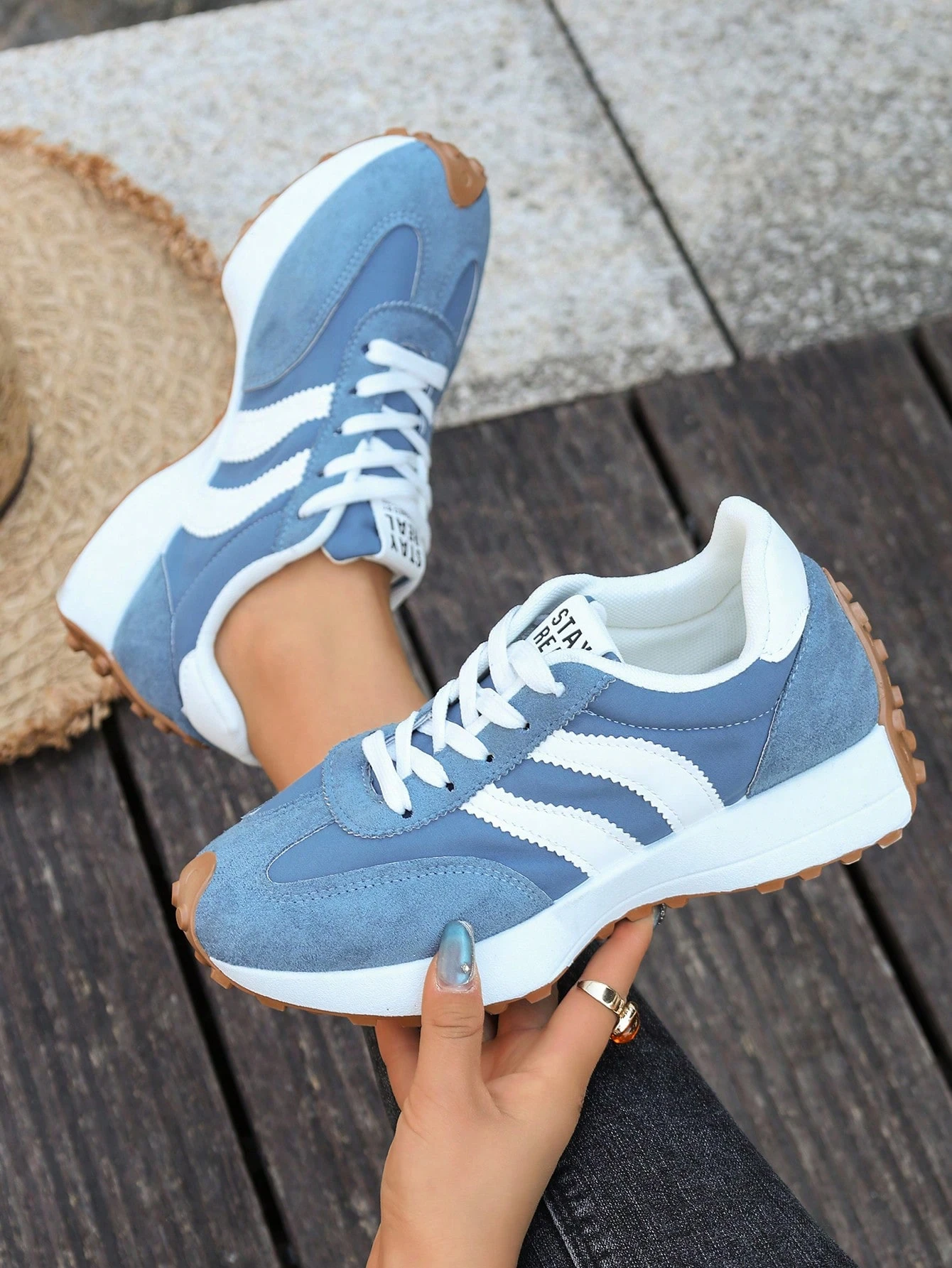 Nouvelles baskets blanches pour femmes, printemps et automne. Chaussures de sport — vue 6