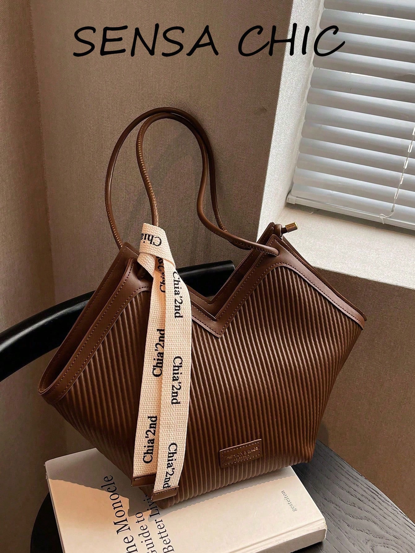 Nouveau sac fourre-tout à l'épaule en canevas rayée, avec bordure en PU, design ouvert, — vue 2