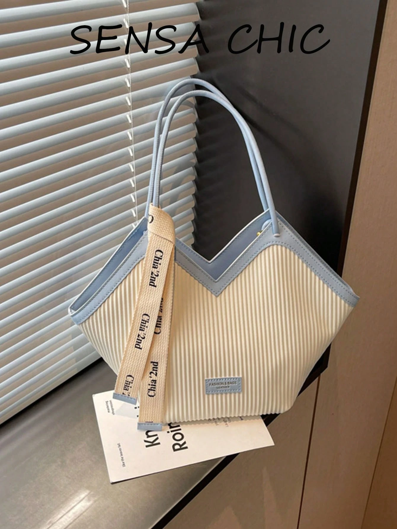 Nouveau sac fourre-tout à l'épaule en canevas rayée, avec bordure en PU, design ouvert, — vue 6