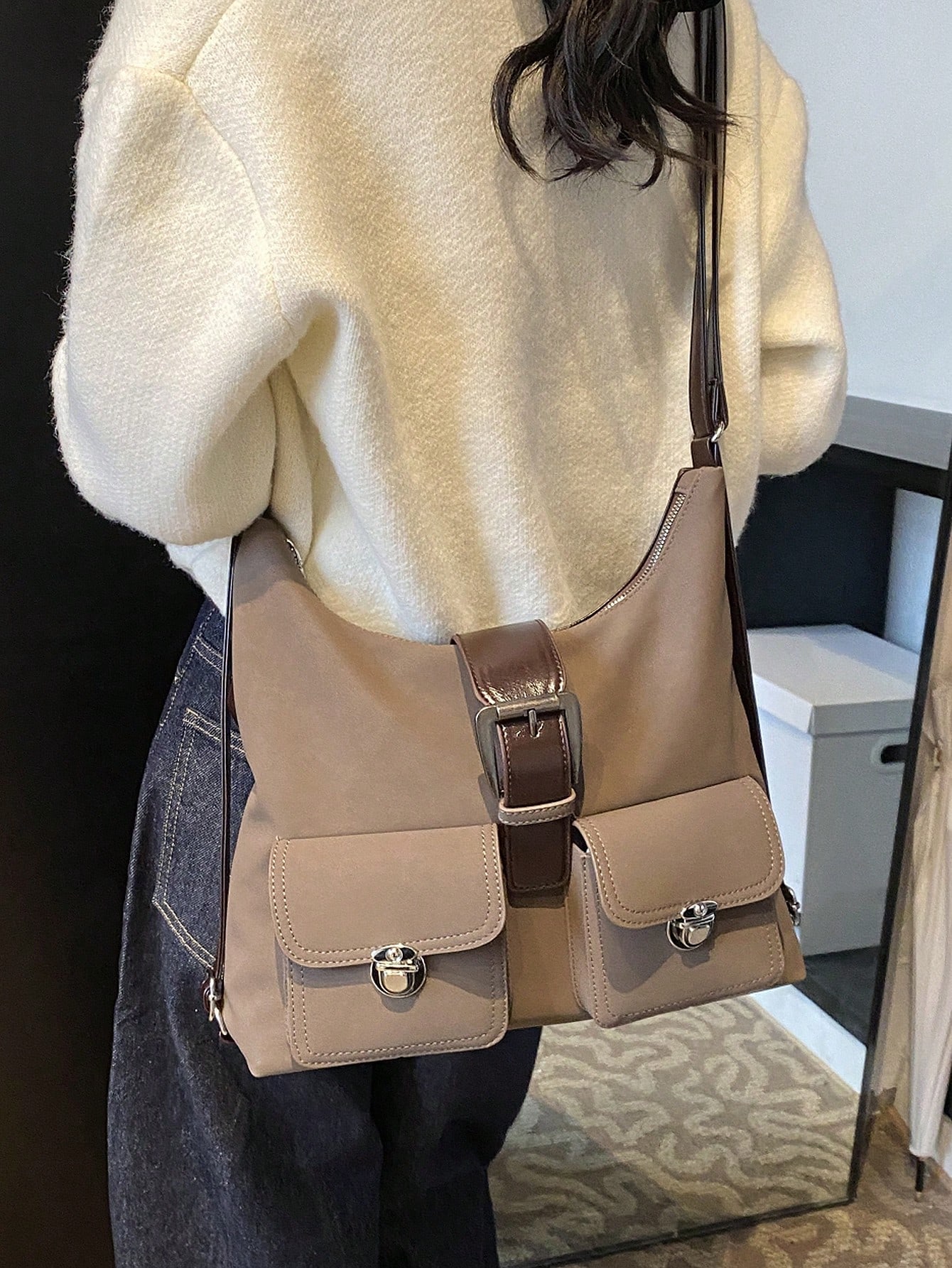 Sac à bandoulière rétro artificiel à la mode, grande capacité, design de niche à poches — vue 4