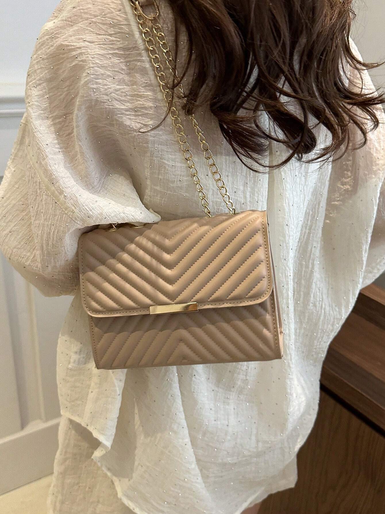 Sac à bandoulière matelassé de couleur unie à la mode avec chaîne — vue 8