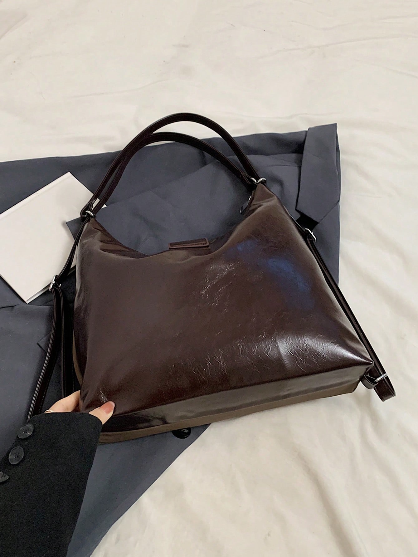 Sac à bandoulière rétro artificiel à la mode, grande capacité, design de niche à poches — vue 10