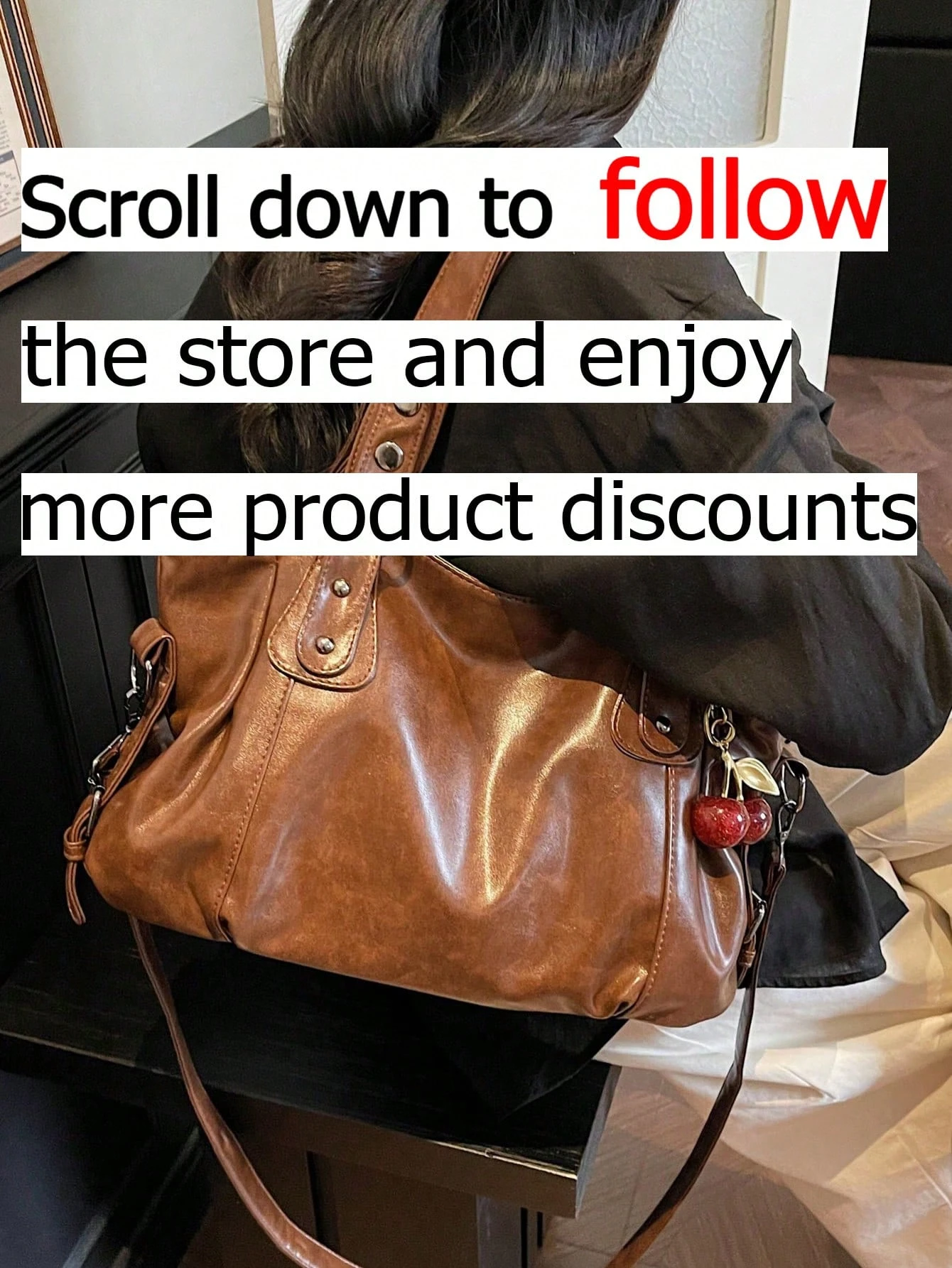 Ce sac fourre-tout marron unicolore pour femme a une grande capacité intérieure et une — vue 11