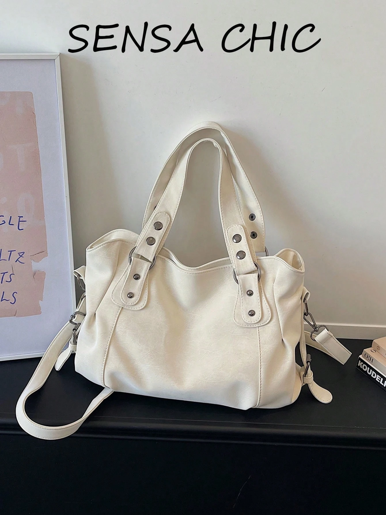 Ce sac fourre-tout marron unicolore pour femme a une grande capacité intérieure et une — vue 7