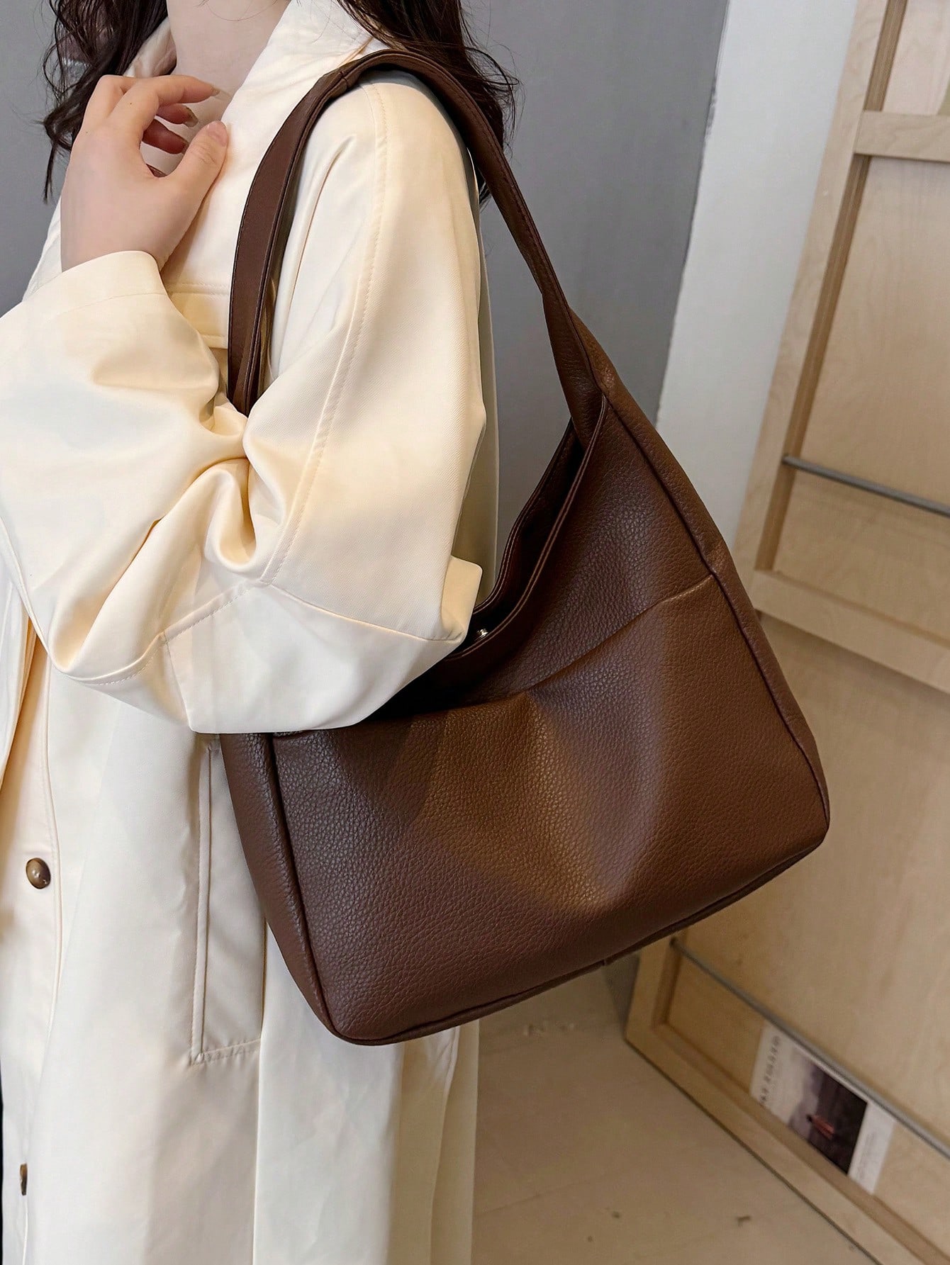 Sac à épaule pour femme de style minimaliste moderne, couleur unie. Sac à main avec — vue 6