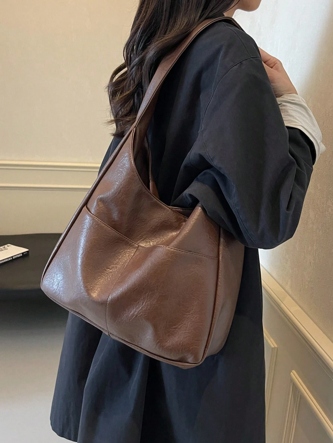 Sac à épaule pour femme de style minimaliste moderne, couleur unie. Sac à main avec — vue 5