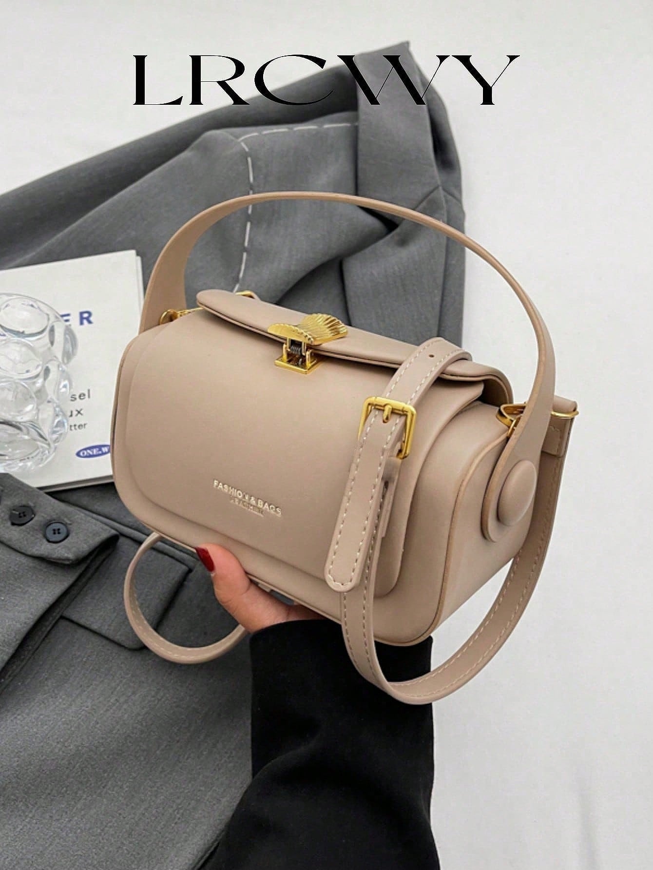 Sac bandoulière carré mode femme, porté main, élégant et minimaliste, grande capacité — vue 4