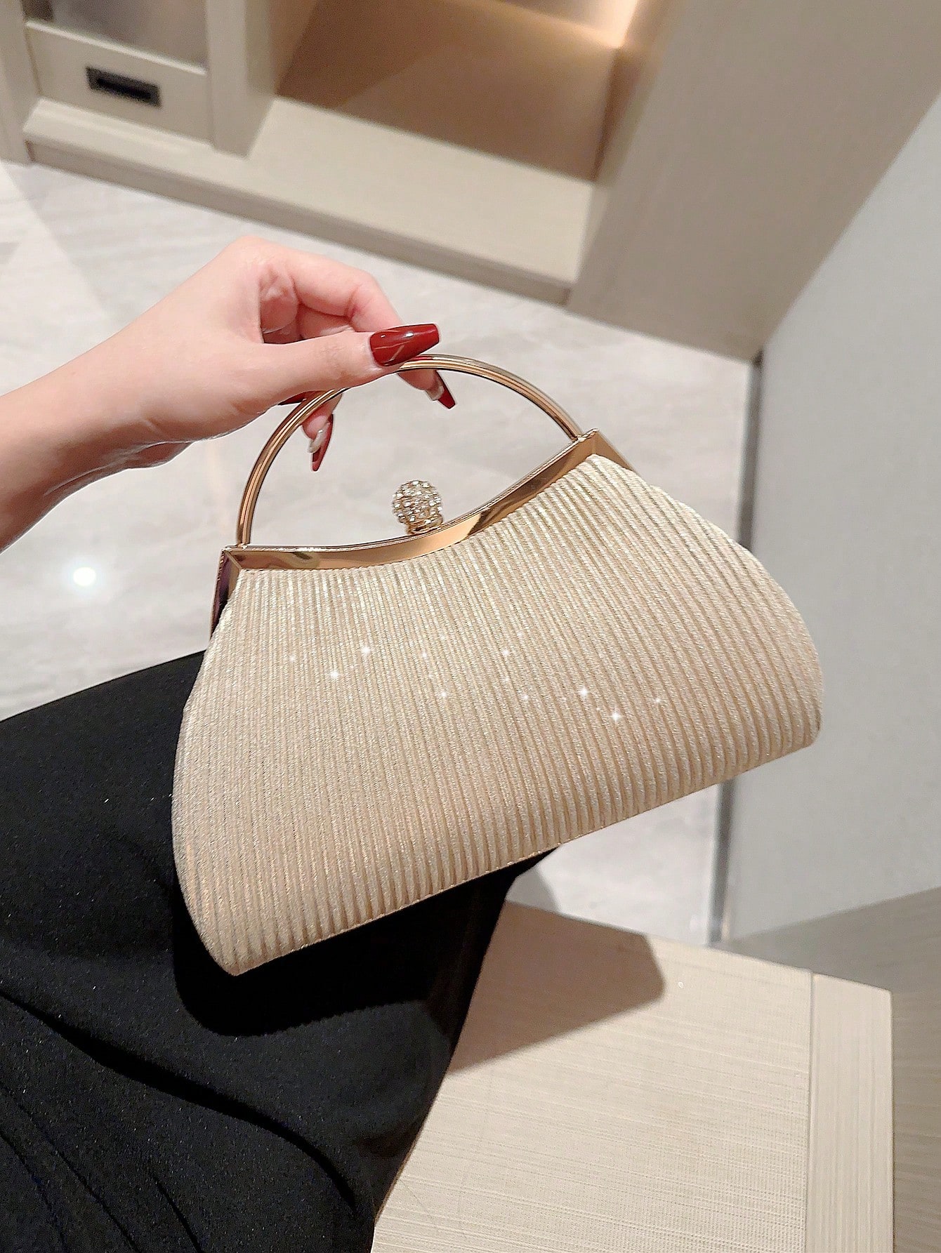 Sac seau léger, décontracté et professionnel avec décoration de strass, mini design à — vue 11