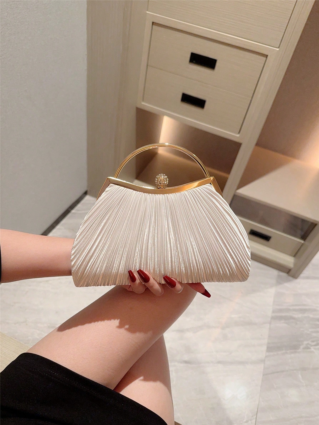 Sac seau léger, décontracté et professionnel avec décoration de strass, mini design à — vue 9