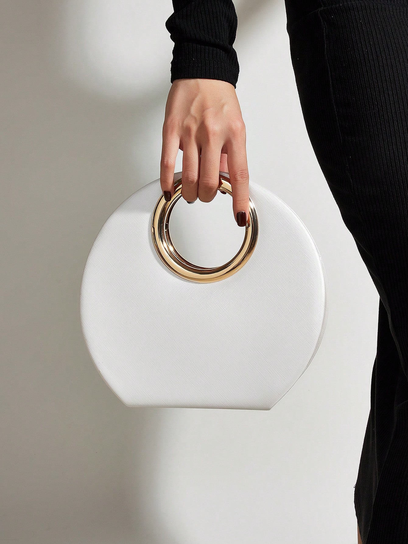 Sac à main élégant en PU pour femmes, pochette minimaliste à chaîne, sac de luxe léger — vue 3