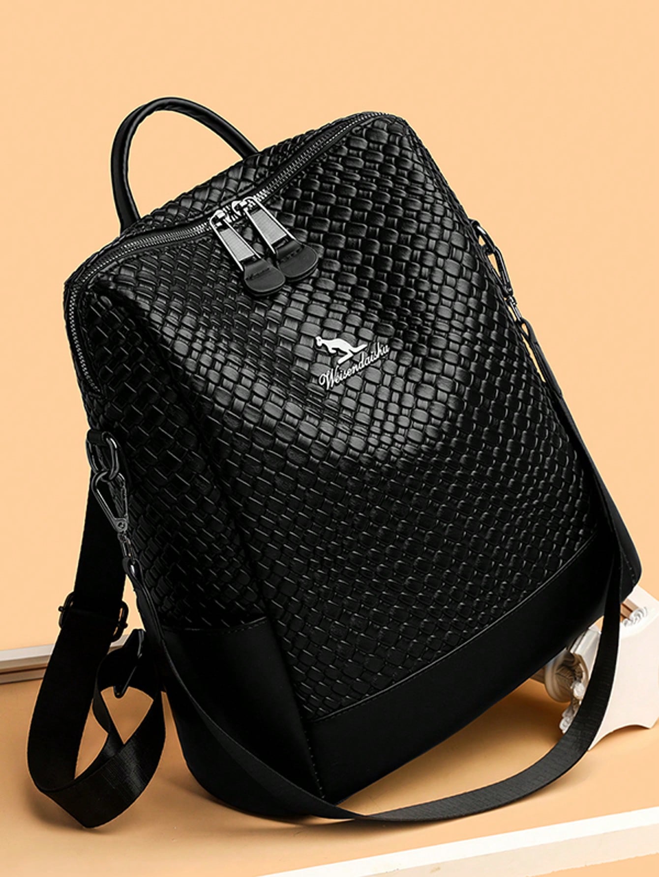 Sac à dos de marque de luxe pour femmes avec grande capacité et sac à dos de voyage — vue 3